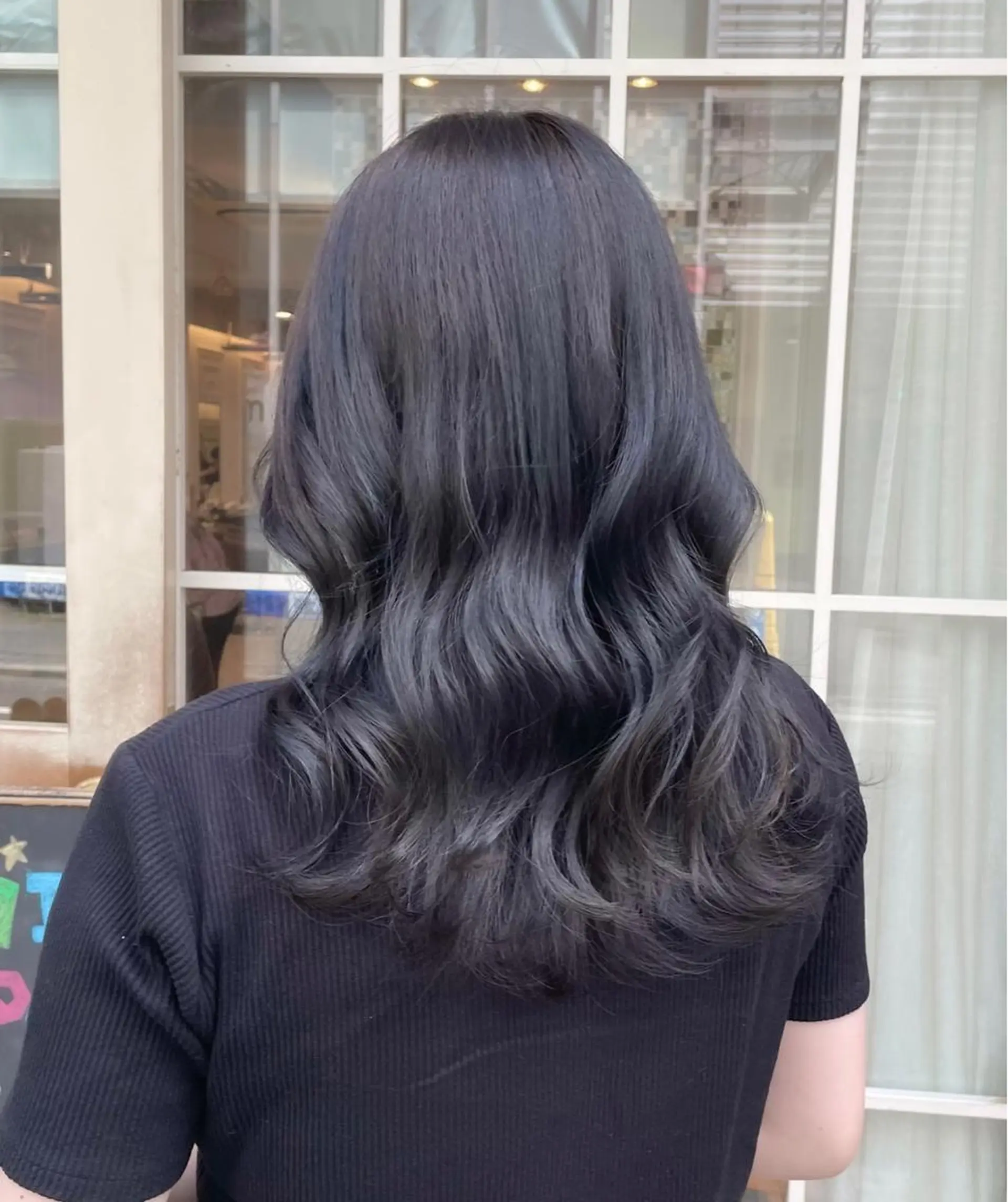 ミディアム カラー 黒髪 ブルーカラー ブルーブラック くびれヘア エギョモリ カット ヘアカラー トリートメント 横浜/レイヤーカット /韓国ヘア/佐藤記正のヘアスタイル