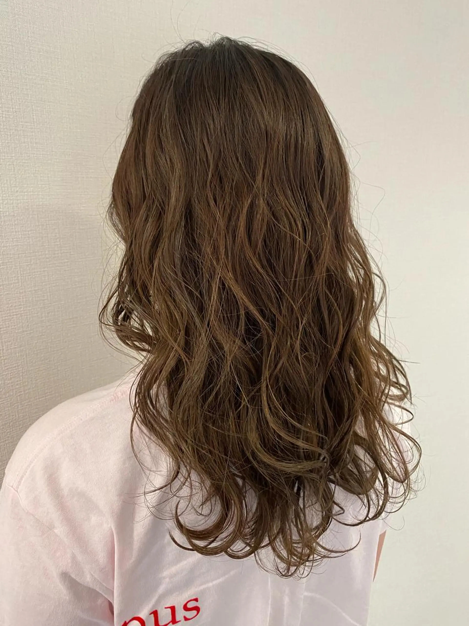 セミロング カラー ハイライトカラー ハイライト ヘアカラー 田上 (たのうえ)のヘアスタイル