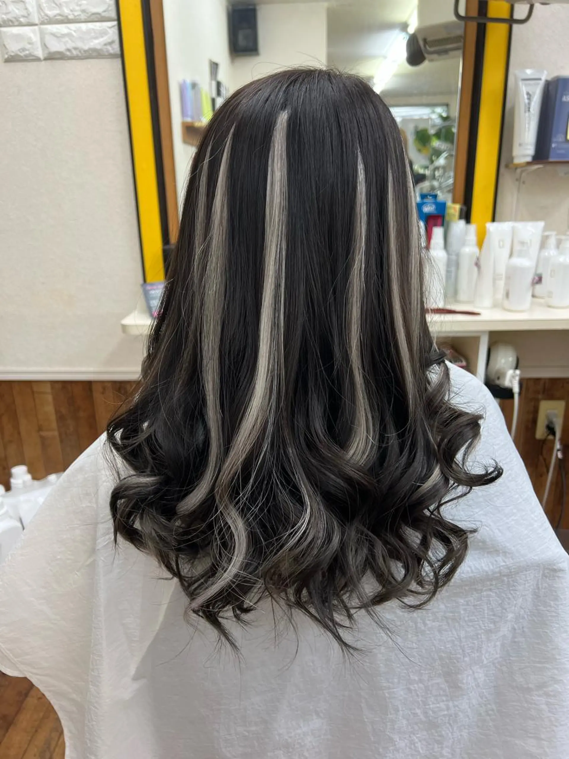 カラー B-W ⭐️REIKOのヘアスタイル