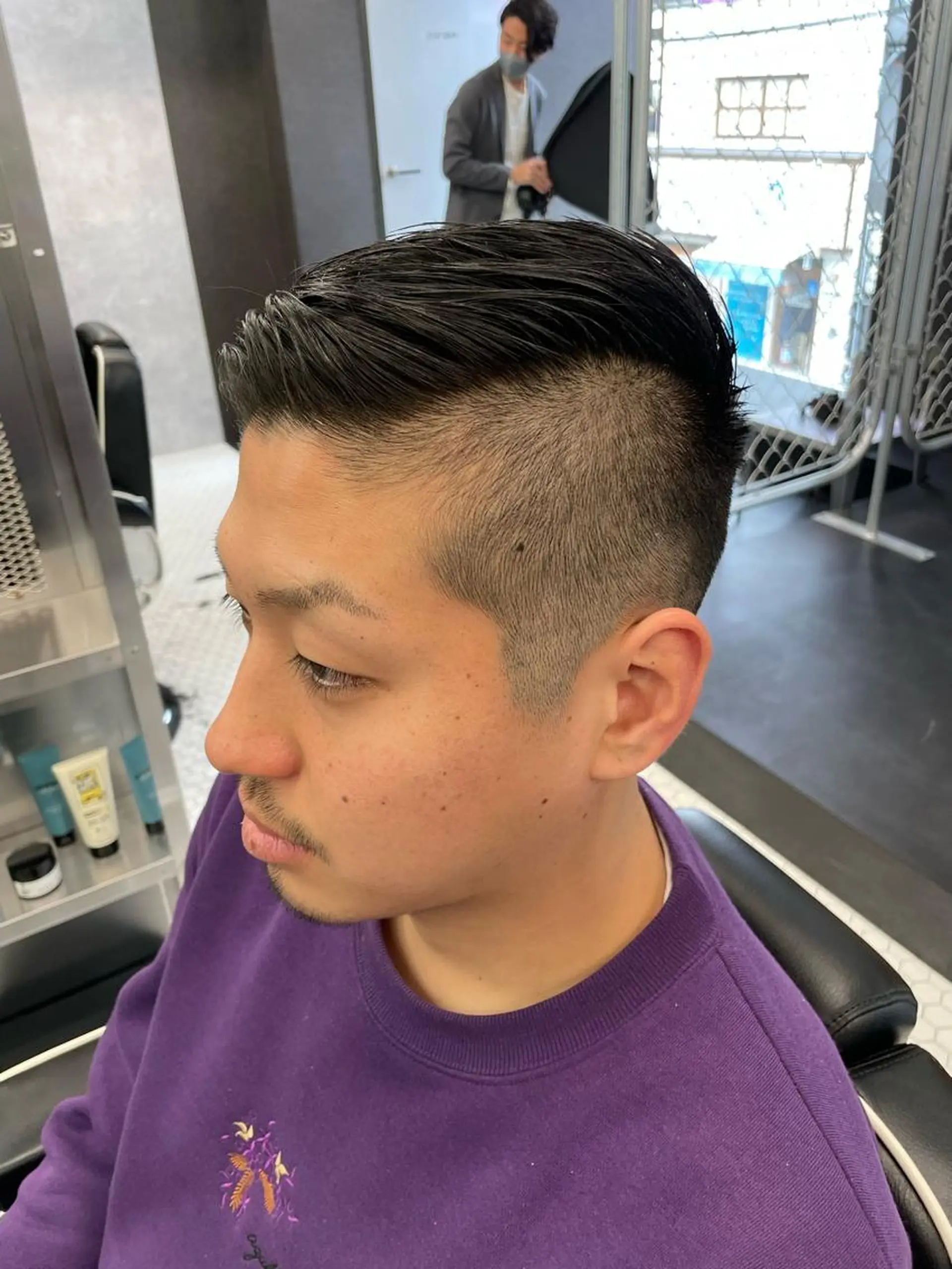 ショート カラー パーマ メンズ メンズバレイヤージュ メンズブリーチ ビジネス センターパート ダウンパーマ トップスタイリスト/ 久徳大輝のヘアスタイル