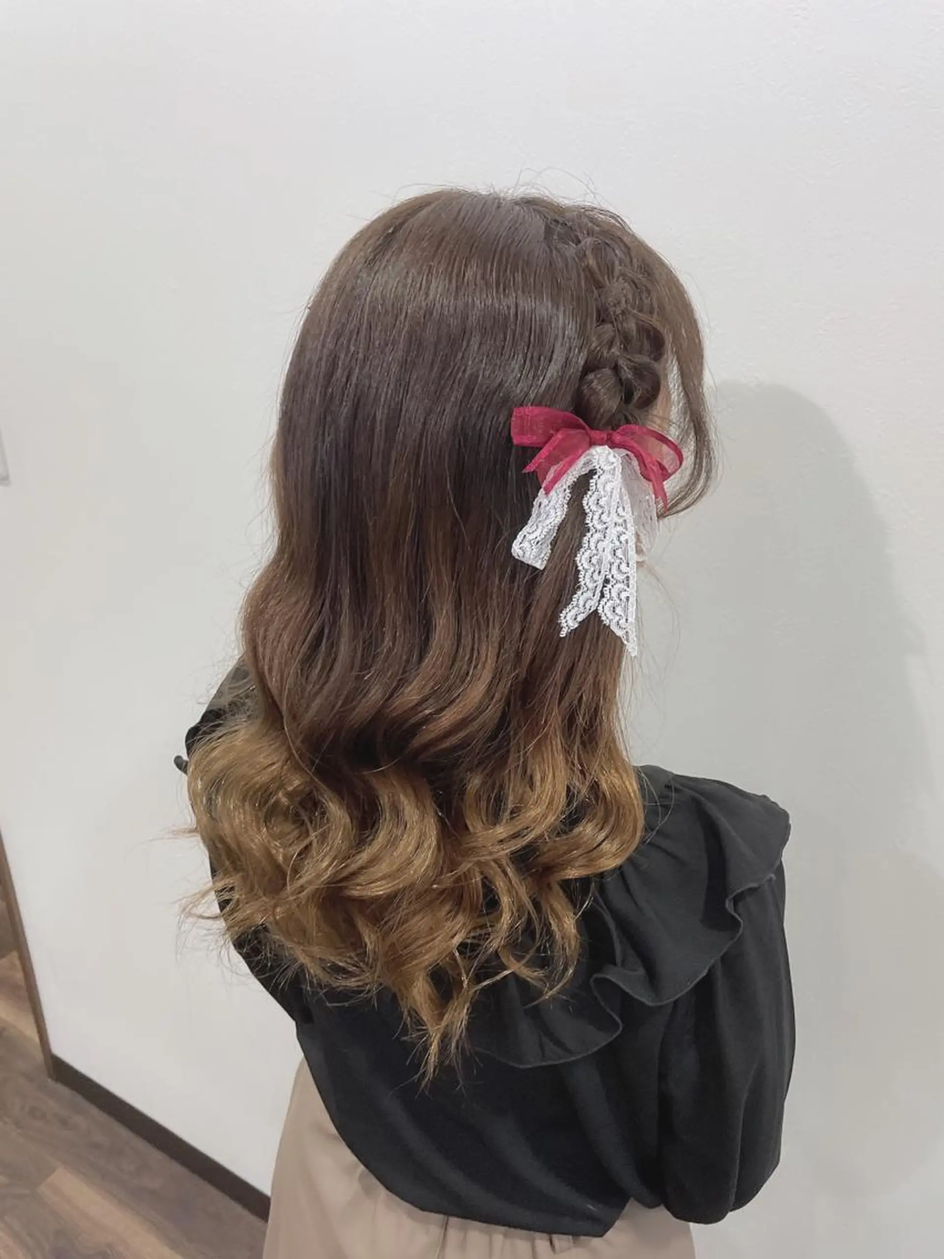 ロング ヘアアレンジ TIARA minoriのヘアスタイル