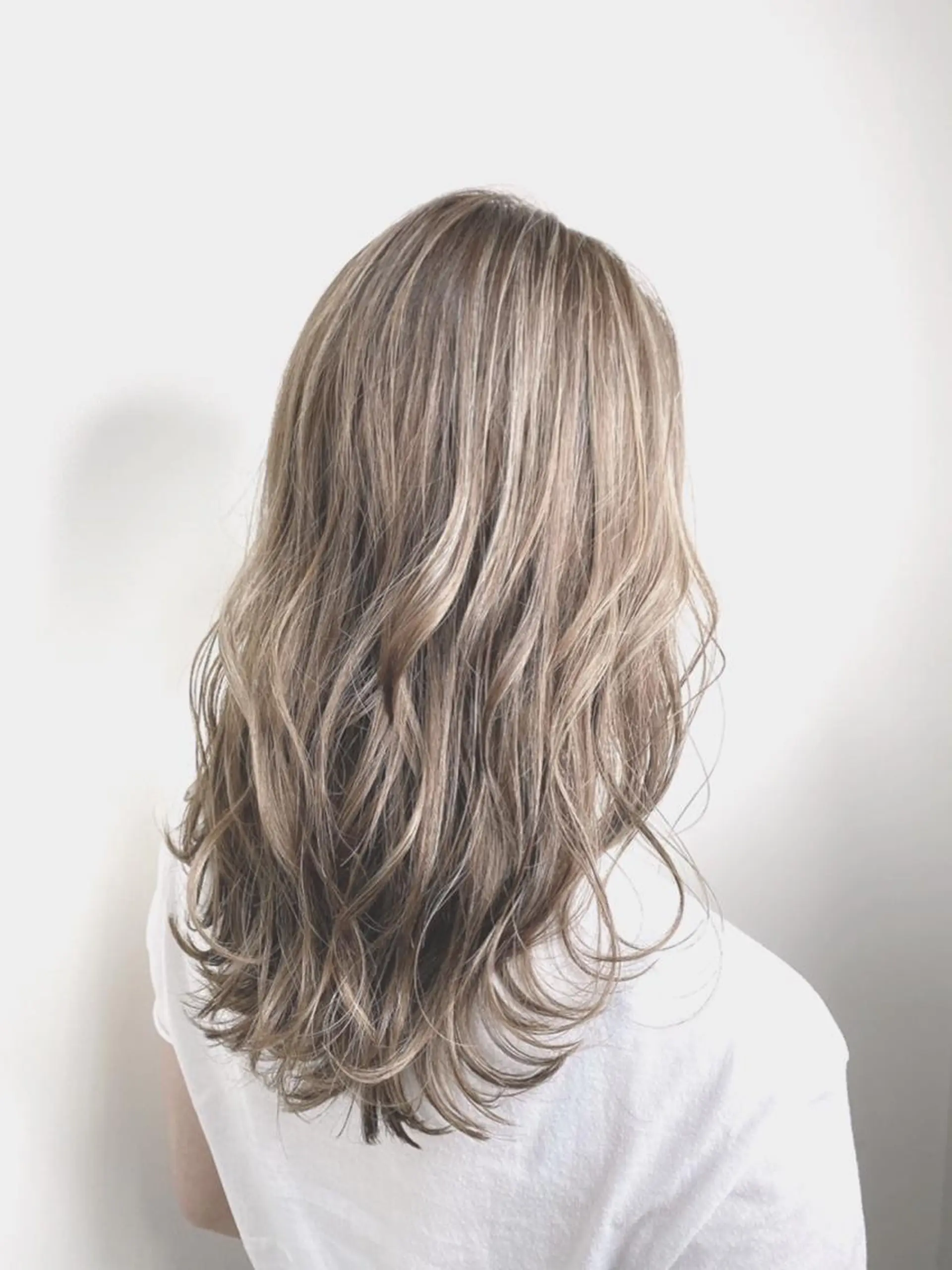 ロング カラー 井手 伸哉のヘアスタイル