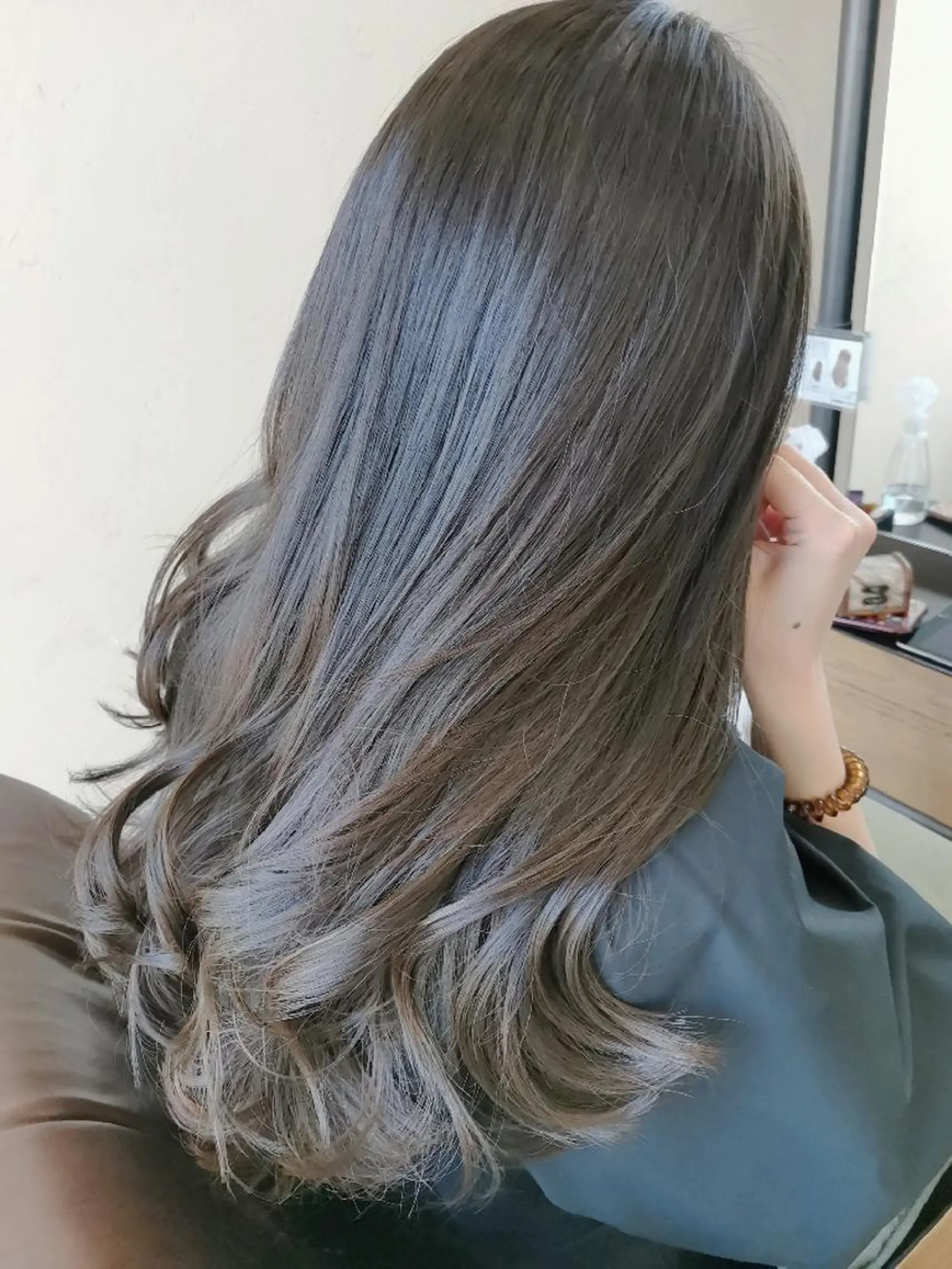 ロング カット ヘアカラー トリートメント N°emirai溝口 MG 🌈梶谷龍吾のヘアスタイル