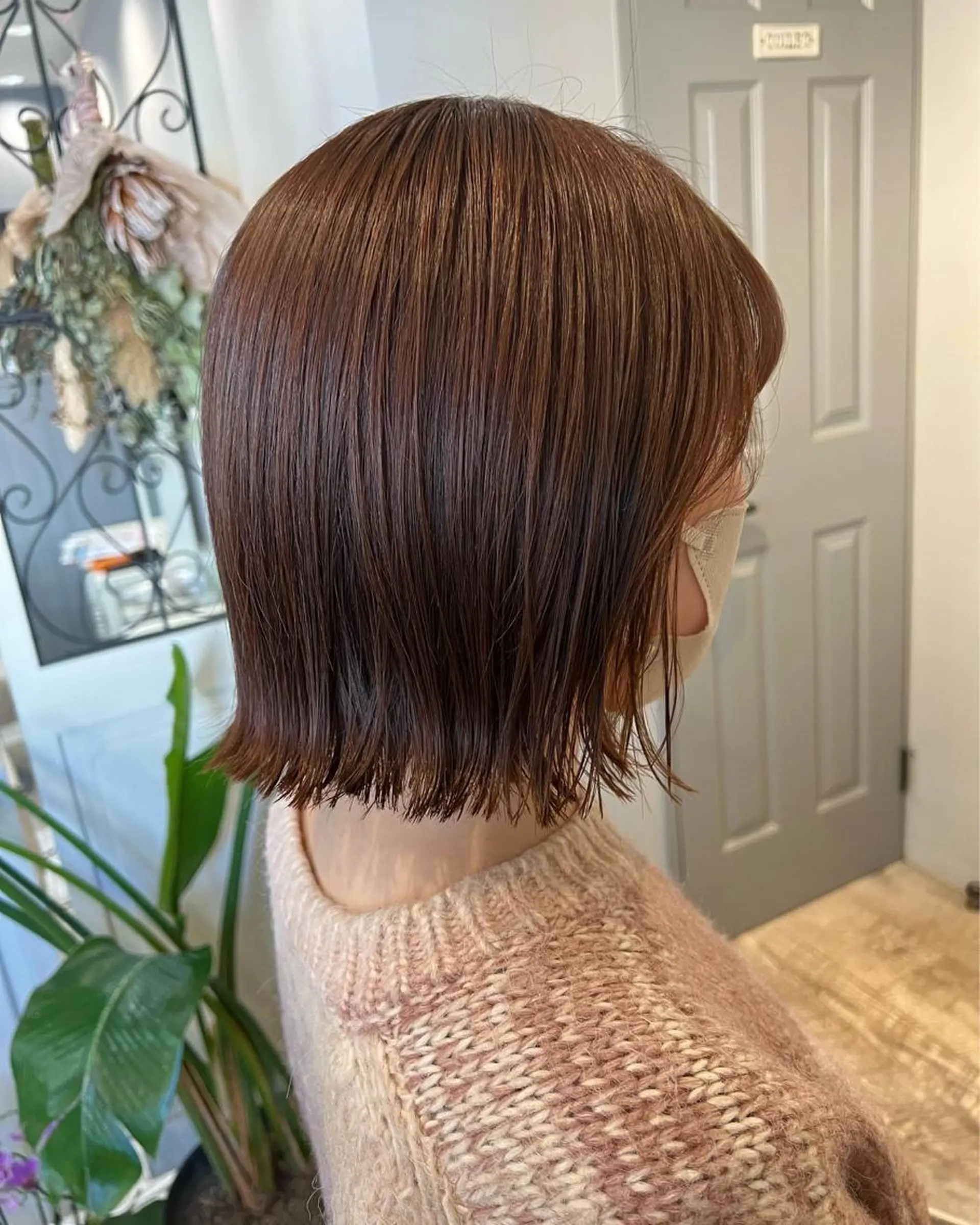 ミディアム カラー ブラウンカラー ピンクカラー ピンクブラウン カット ヘアカラー トリートメント 西村 美羽のヘアスタイル