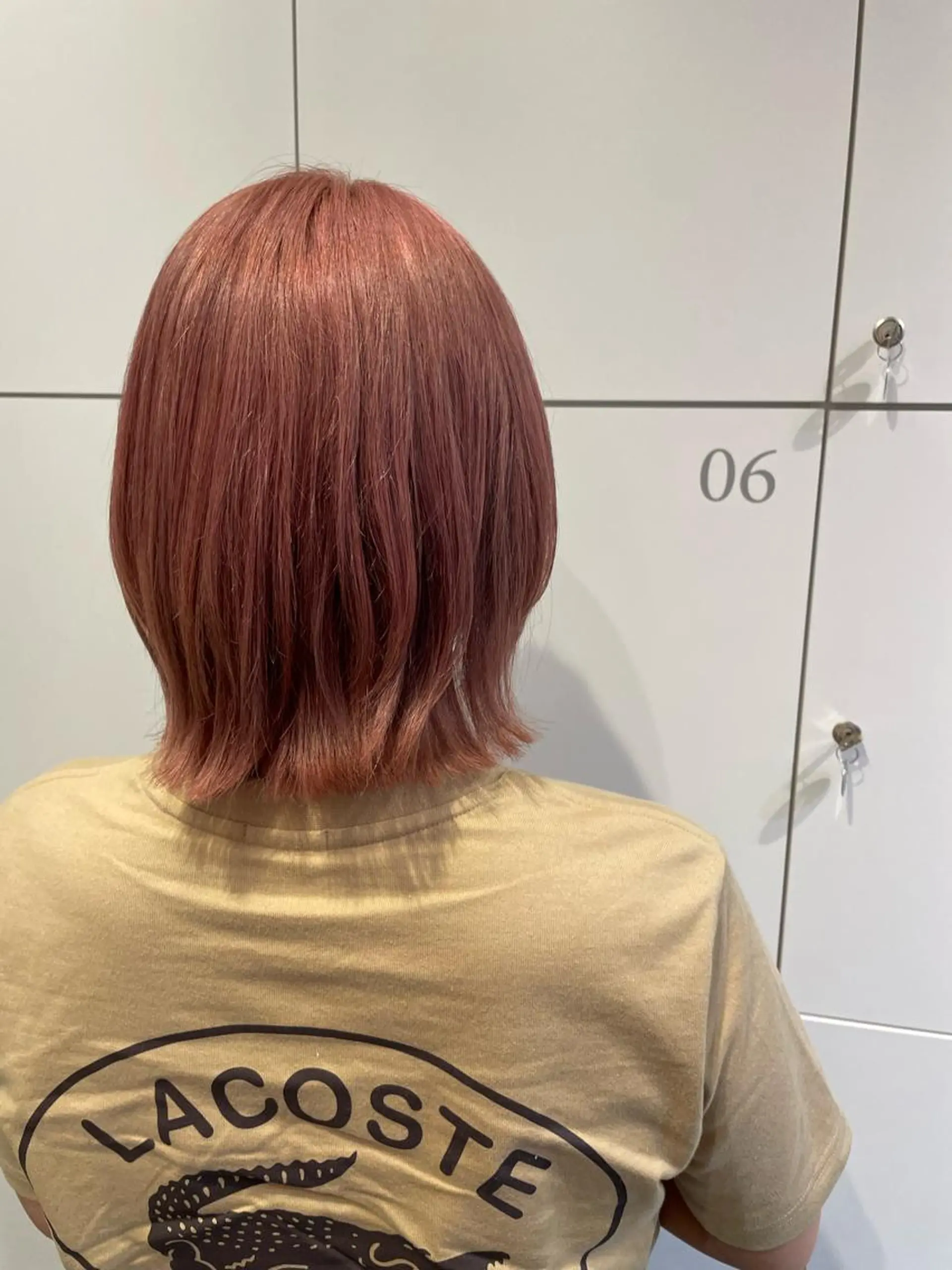 ミディアム カラー ベージュカラー ブリーチ ケアブリーチ デザインカラー ダブルカラー ヘアカラー haconeco【ハコネコ】所属・小川 舜人のヘアスタイル