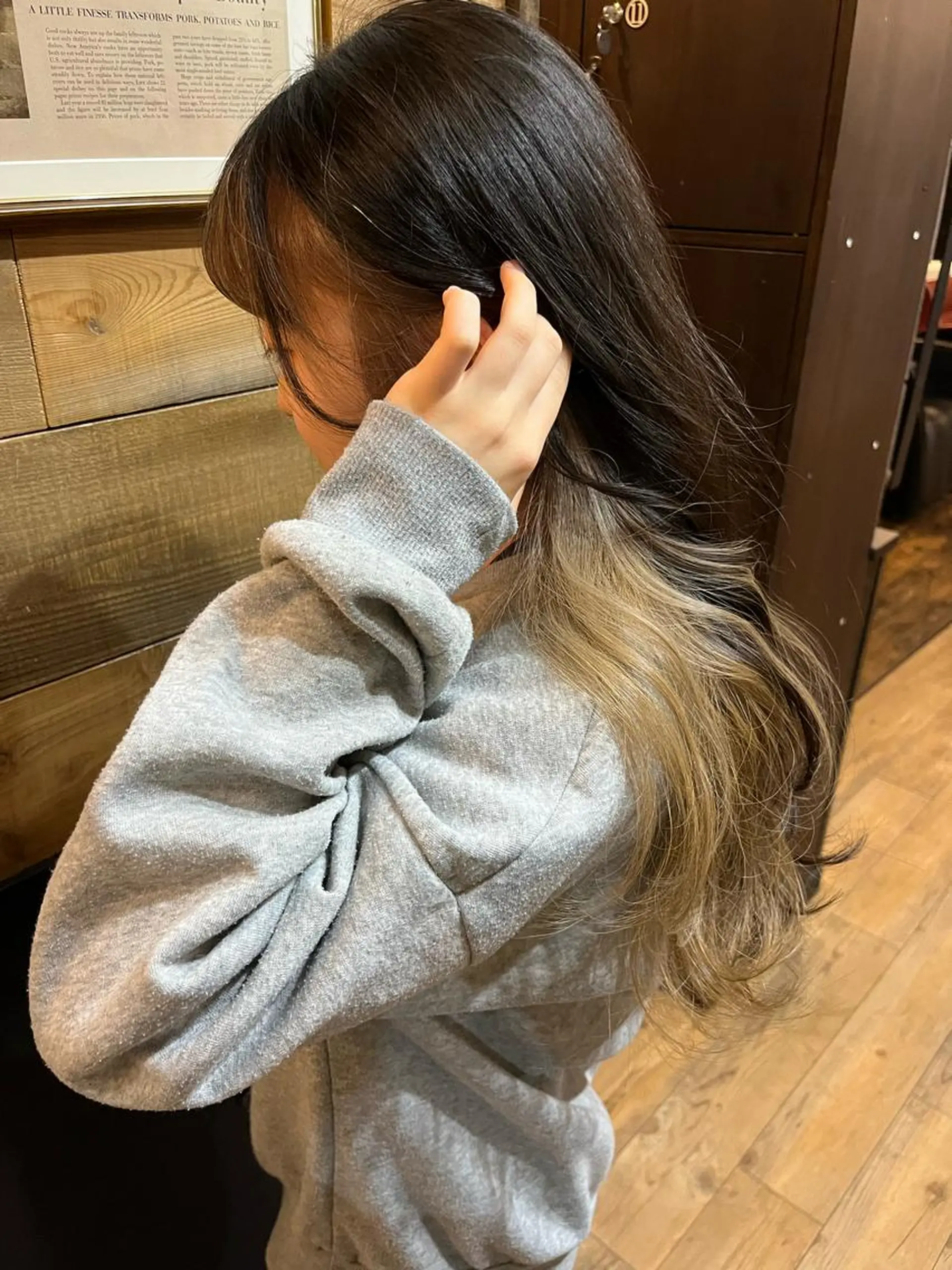 ロング カラー ベージュカラー イヤリングカラー ヘアカラー SHIAN 八王子👼鬼塚さやかのヘアスタイル