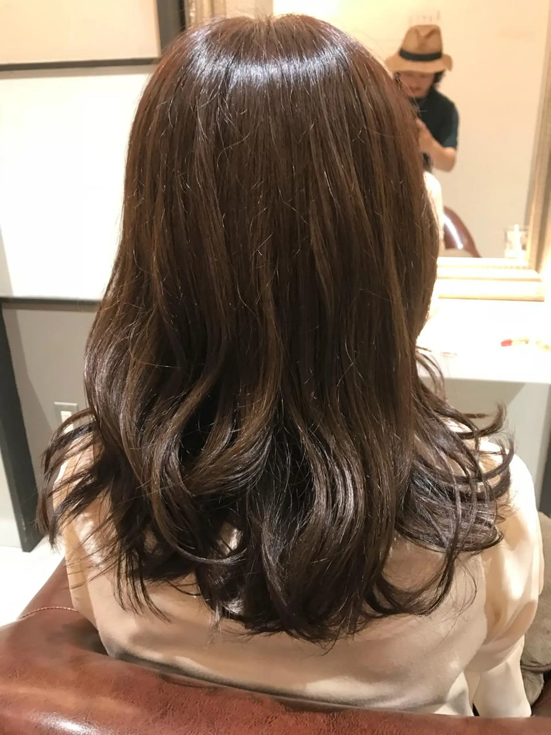 セミロング カラー ヘアカラー トリートメント Avery NEWYORK所属・Avery SHINのヘアスタイル