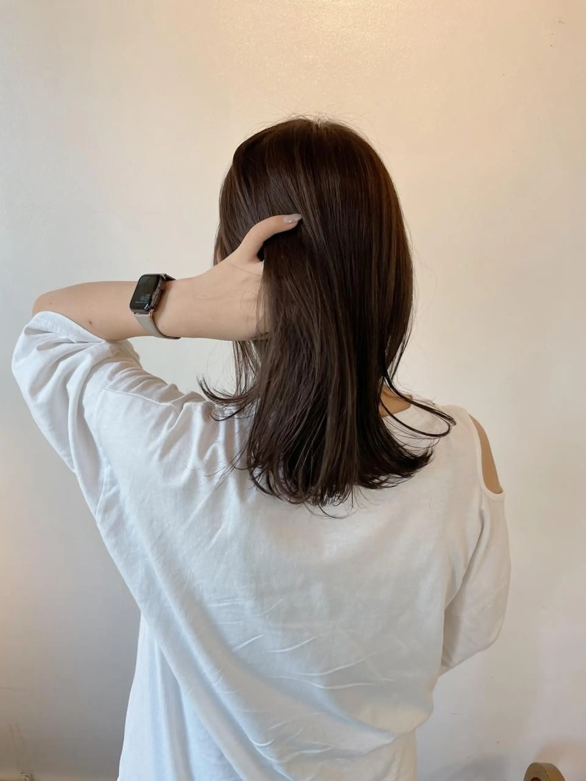 セミロング カラー ベージュカラー ブラウンカラー ショコラブラウン 透明感カラー カット ヘアカラー h a k u 大倉 卓人のヘアスタイル