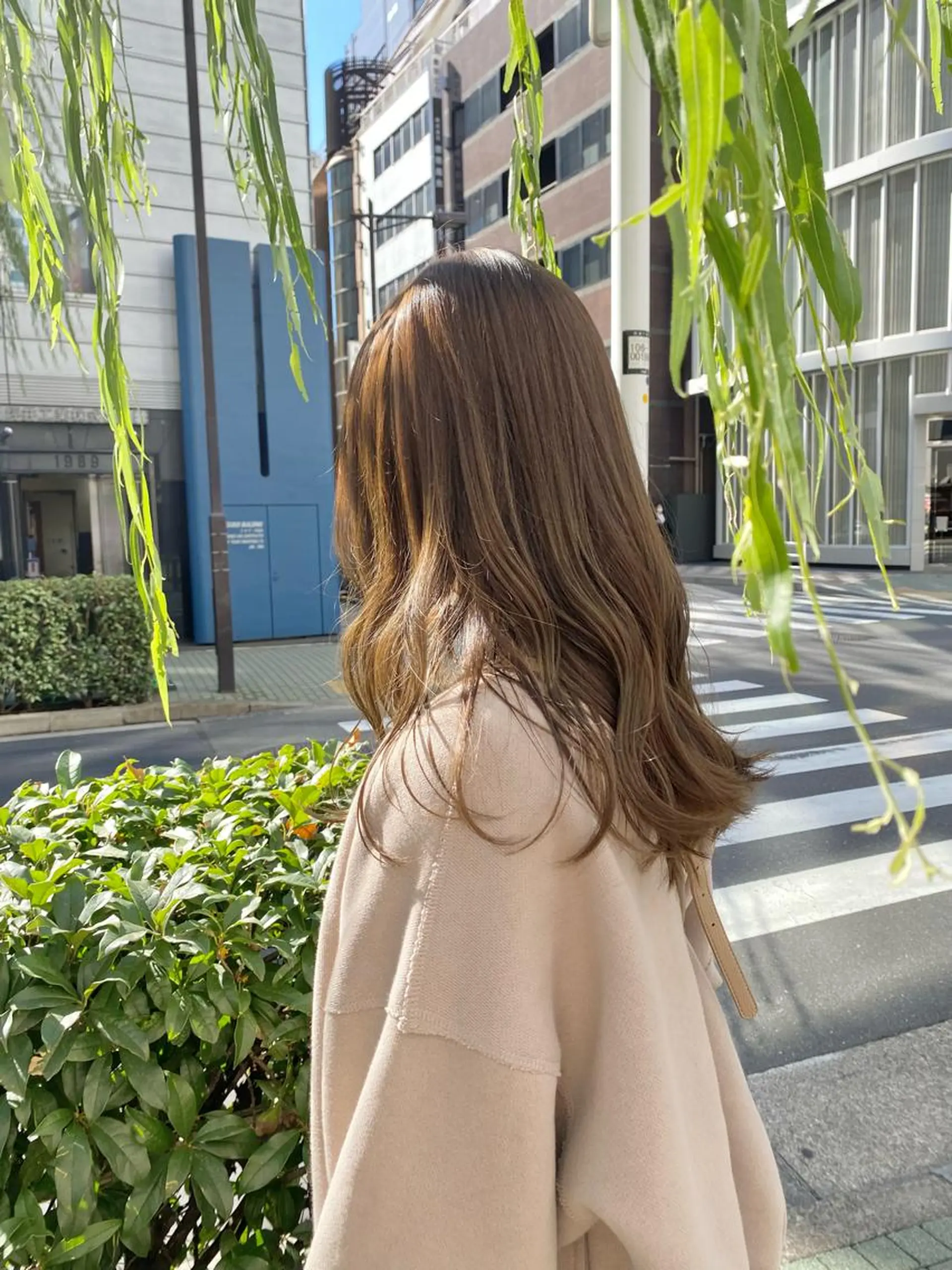 カラー ブリーチ ブリーチなしカラー オリーブカラー カット ヘッドスパ ROMA銀座店所属・小林 萌生のヘアスタイル