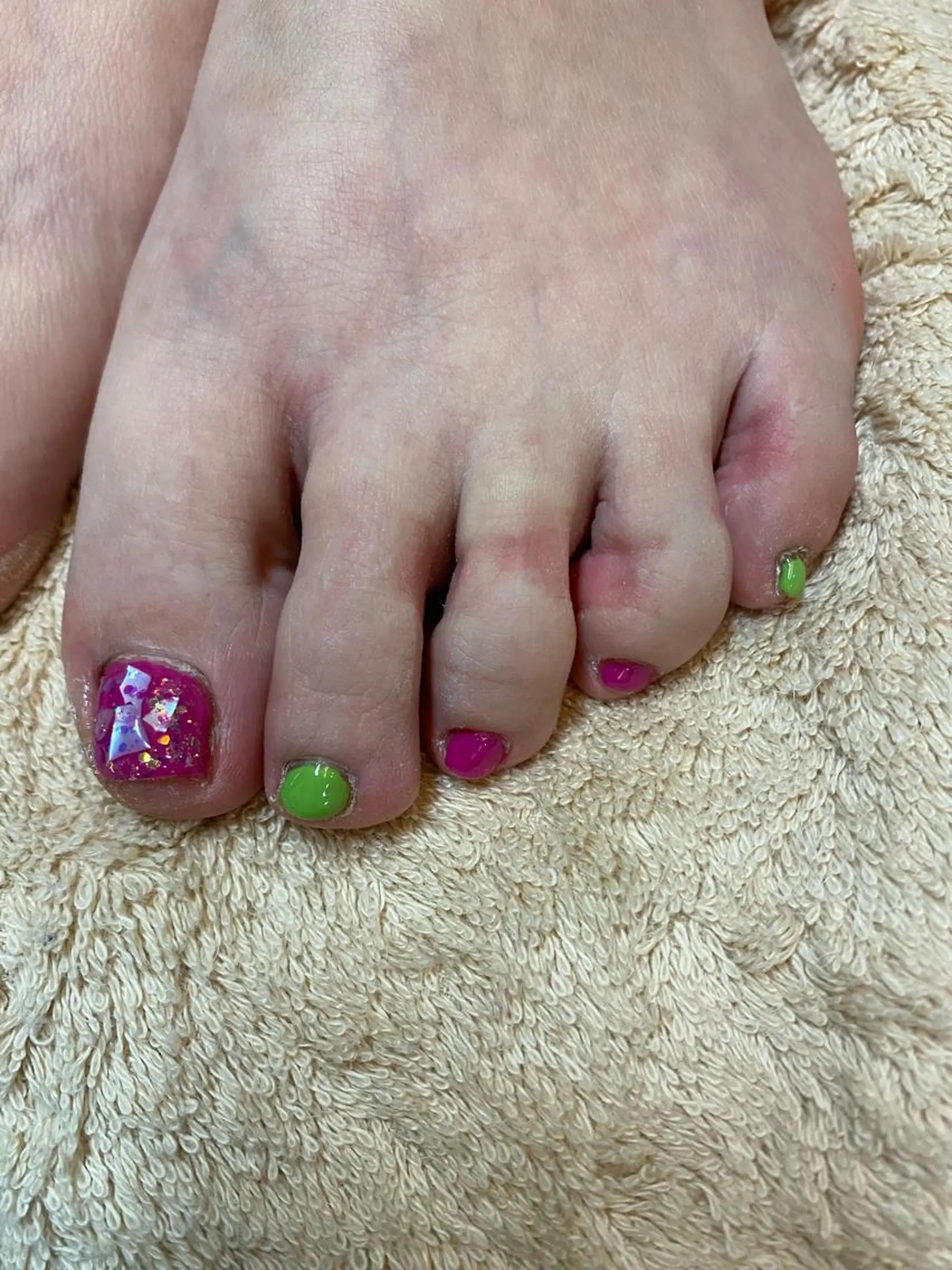 ネイル MIMI RUSH 安城 jubilee店所属・鍋田 彩歌のマツエク・マツパデザイン