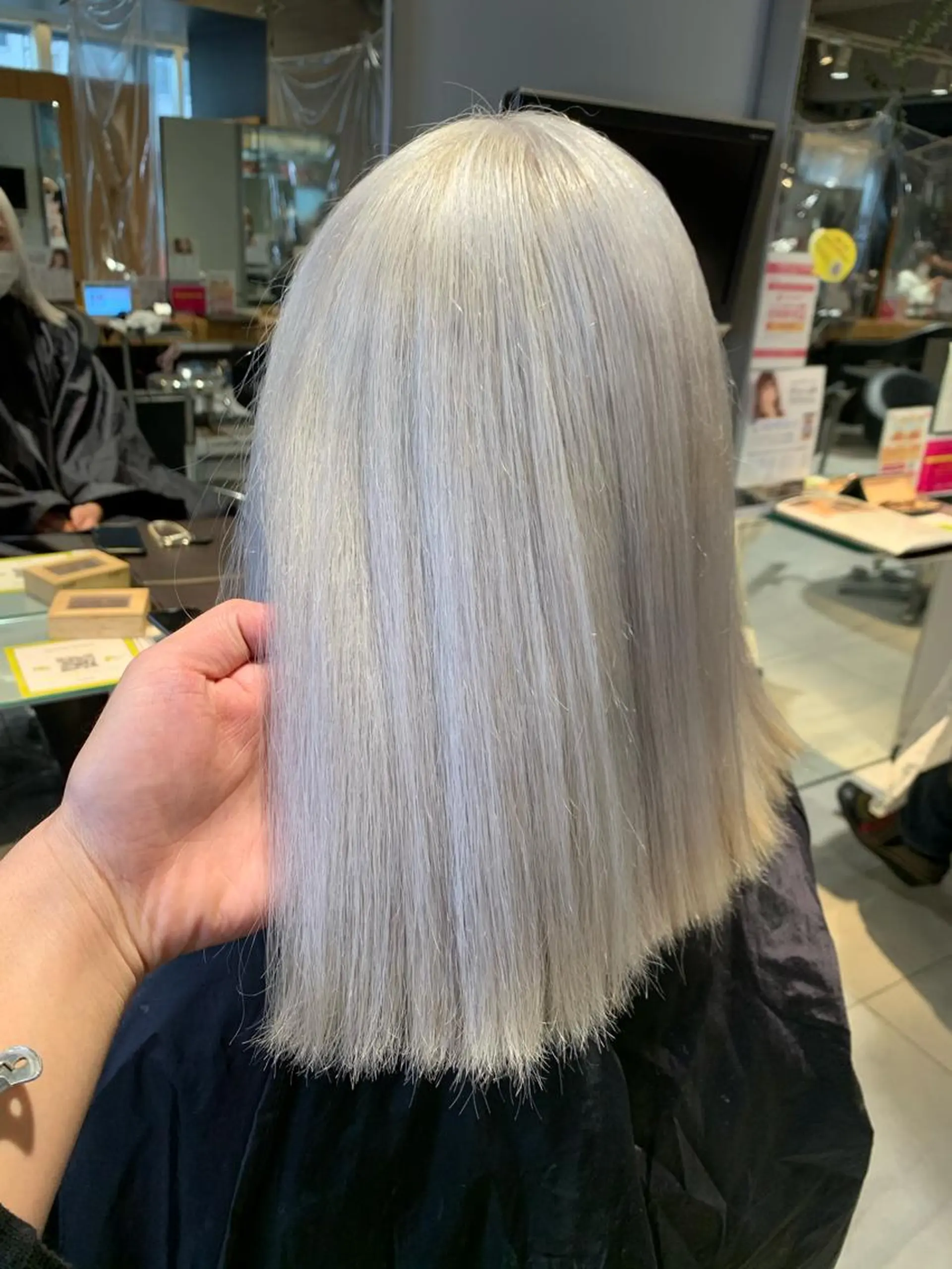 ミディアム カラー パーマ ヘアアレンジ メンズ キッズ ネイル マツエク・マツパ 酸性ストレート 髪質改善大槻勇樹のヘアスタイル