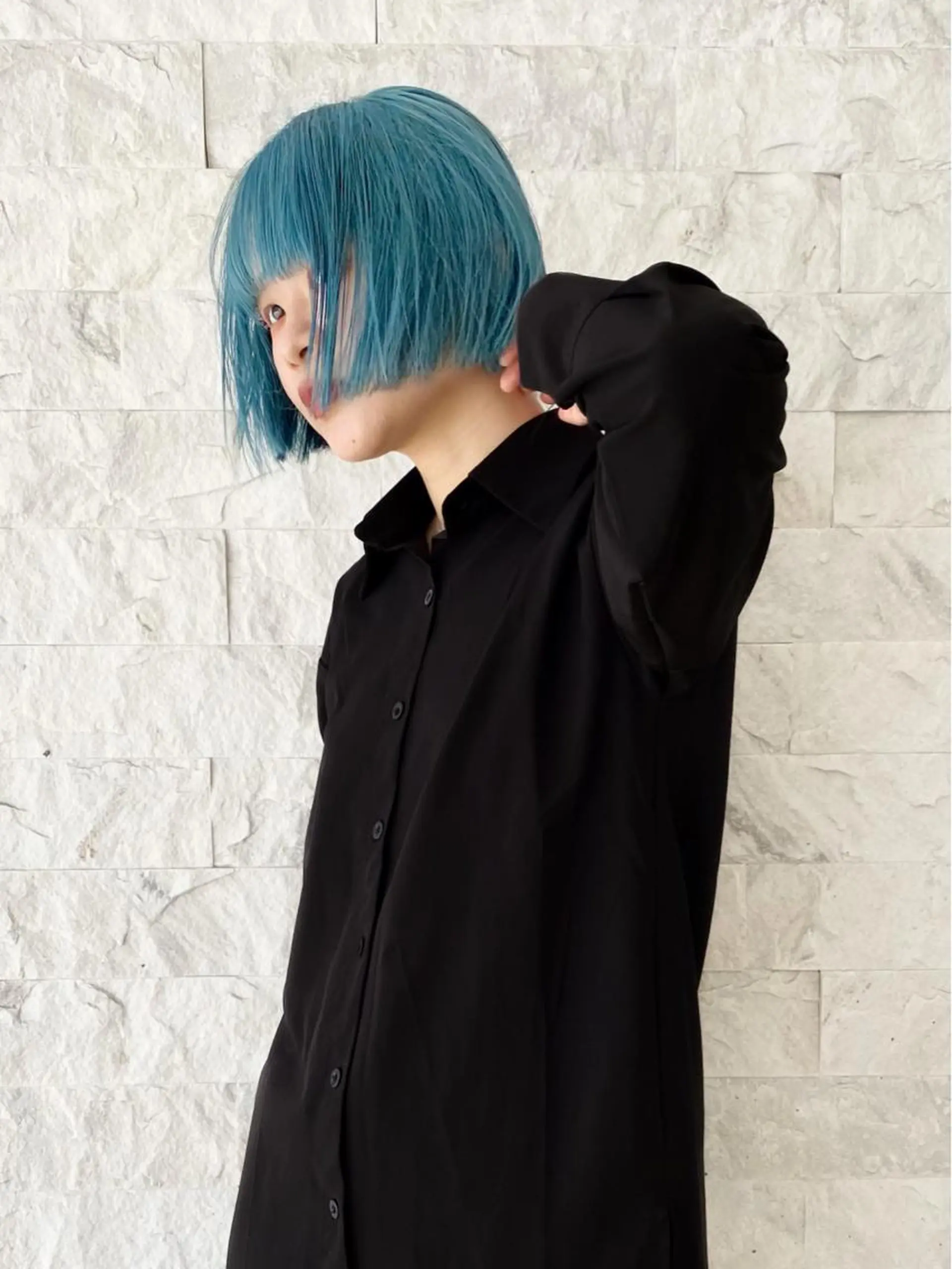 ミディアム カラー ブルーカラー ハイトーンカラー Piaコータロー ハイトーン&‪ボブのヘアスタイル