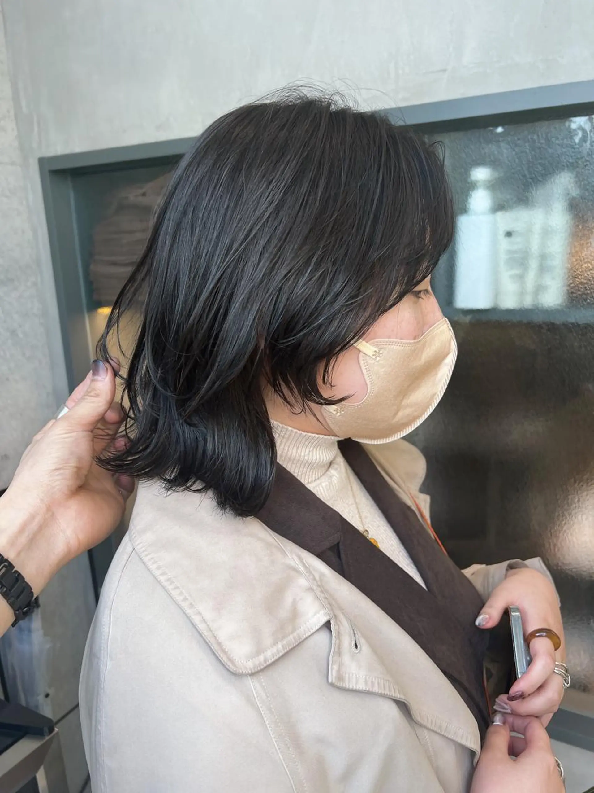 ミディアム 顔周りカット ウルフカット 誰よりも丁寧なカット 🍀小林輝のヘアスタイル