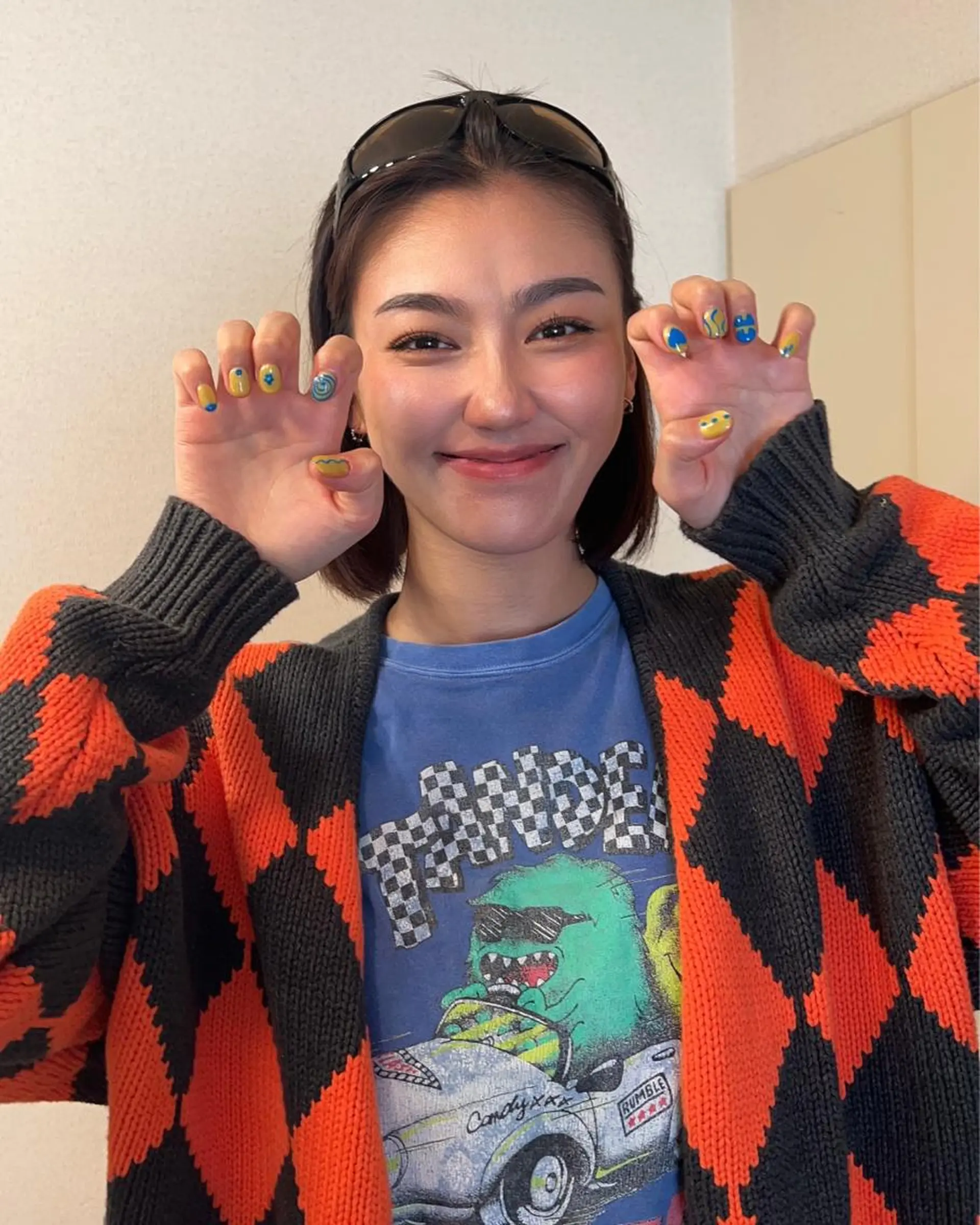 ネイル ハンドネイル フットネイル ハンドケア Nes.Nail所属・Miyagi Asamiのネイルデザイン