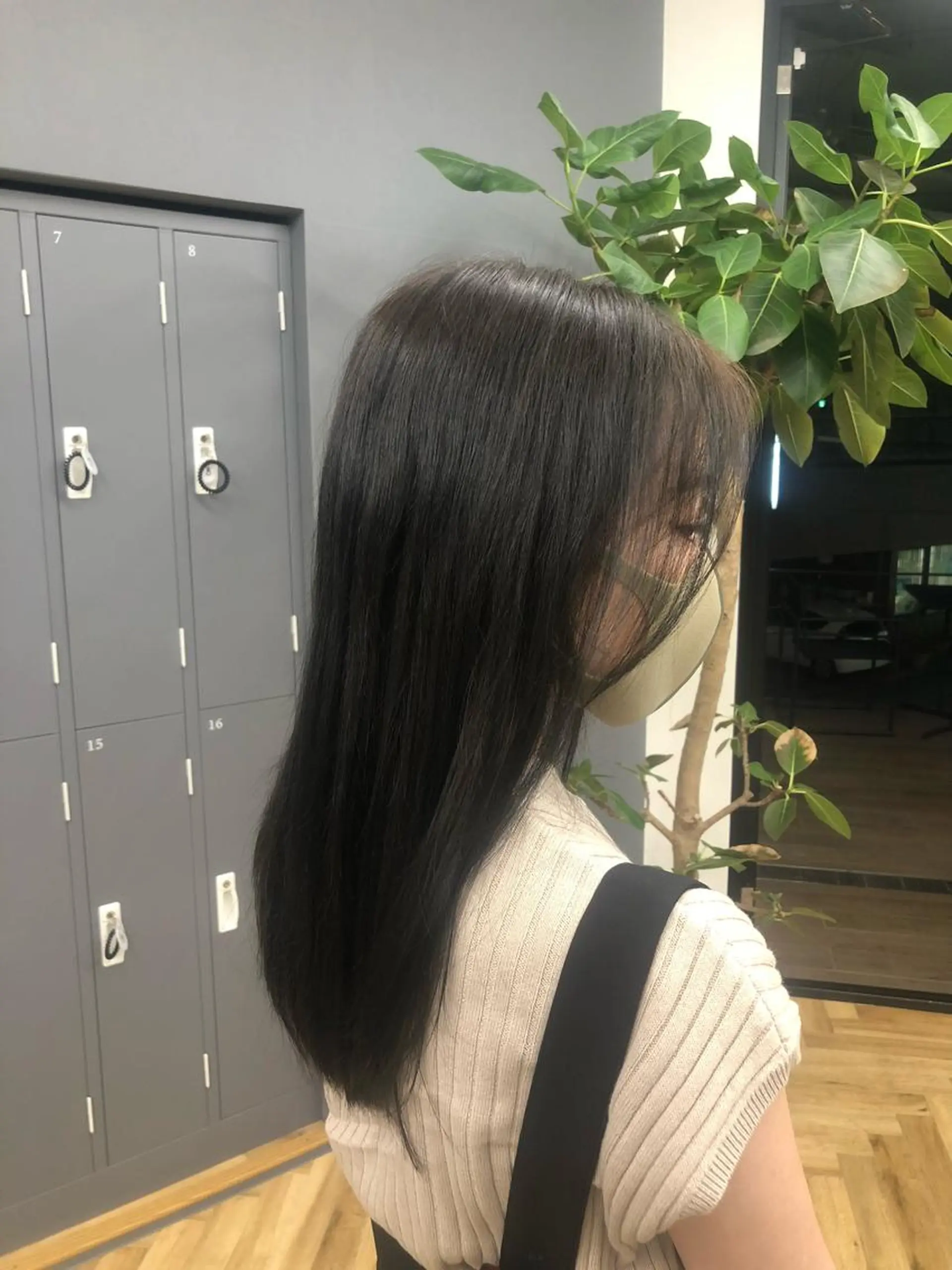 ロング カラー オリーブグレー GIEN 末吉 海斗のヘアスタイル