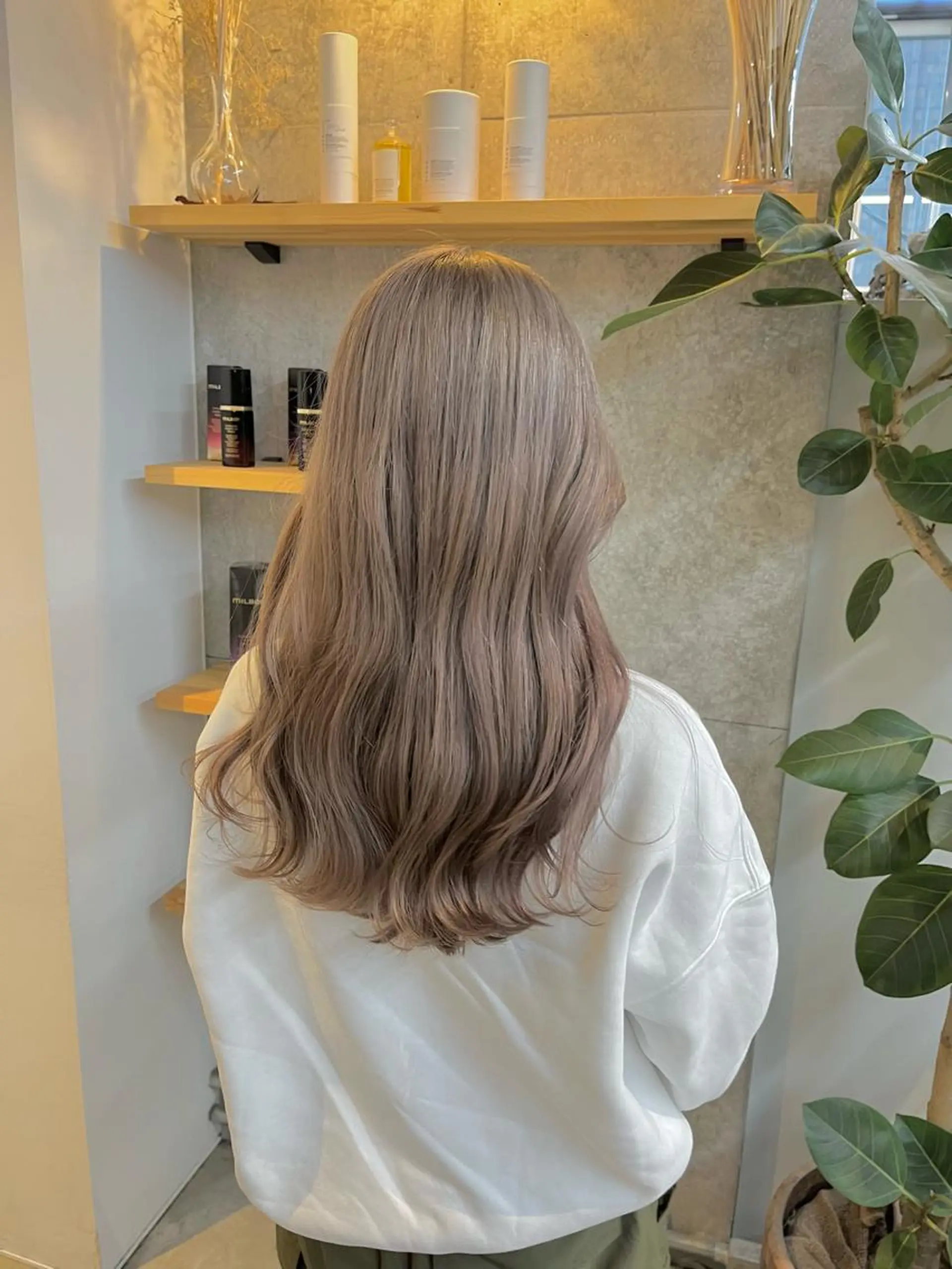 セミロング カラー ヘアカラー ハイトーンカラ ー/小川のヘアスタイル