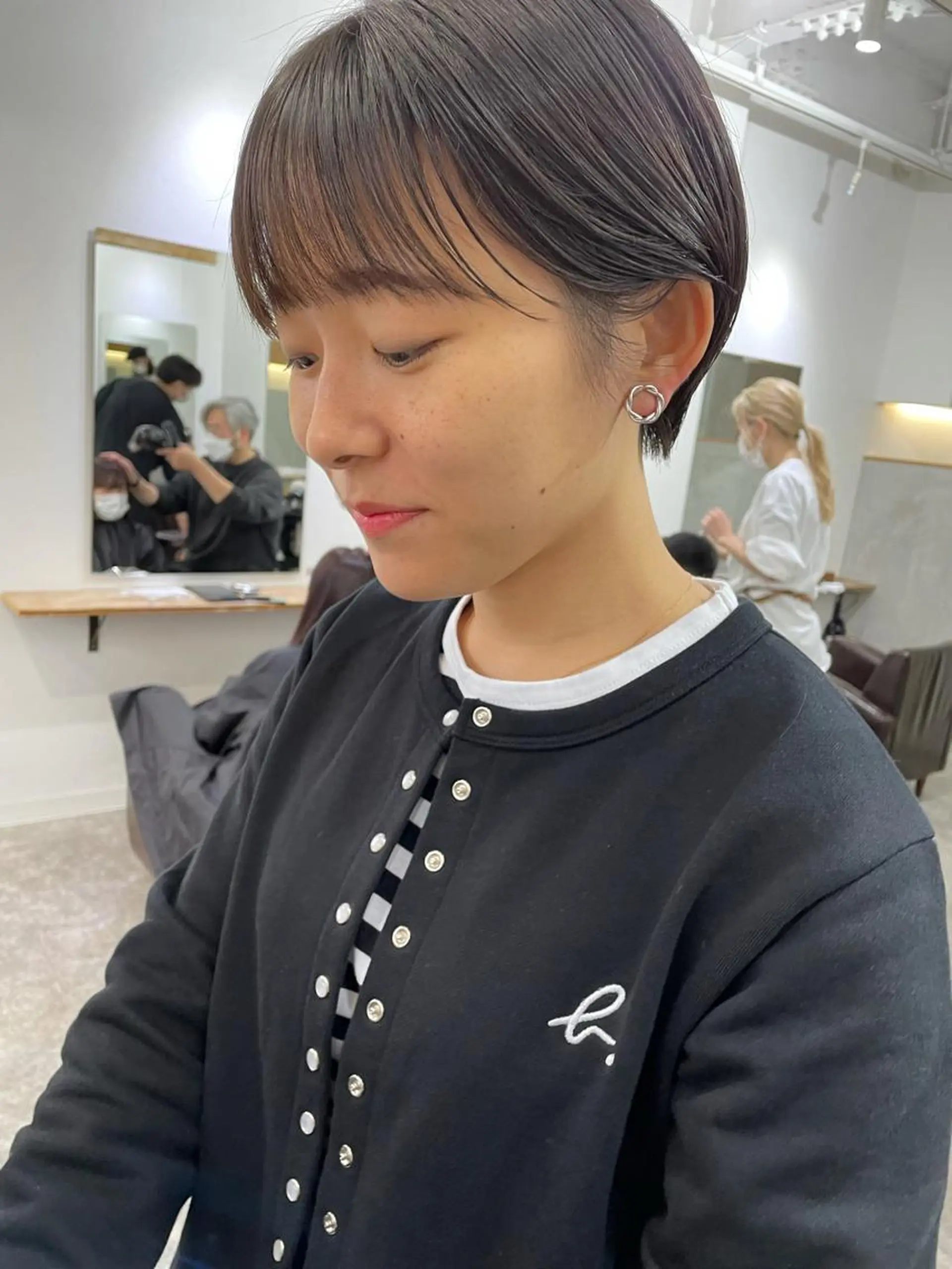 ショート カラー 透明感カラー ショートヘア カット トリートメント パーマ/透明感カラー /ボブ/吉田一生のヘアスタイル