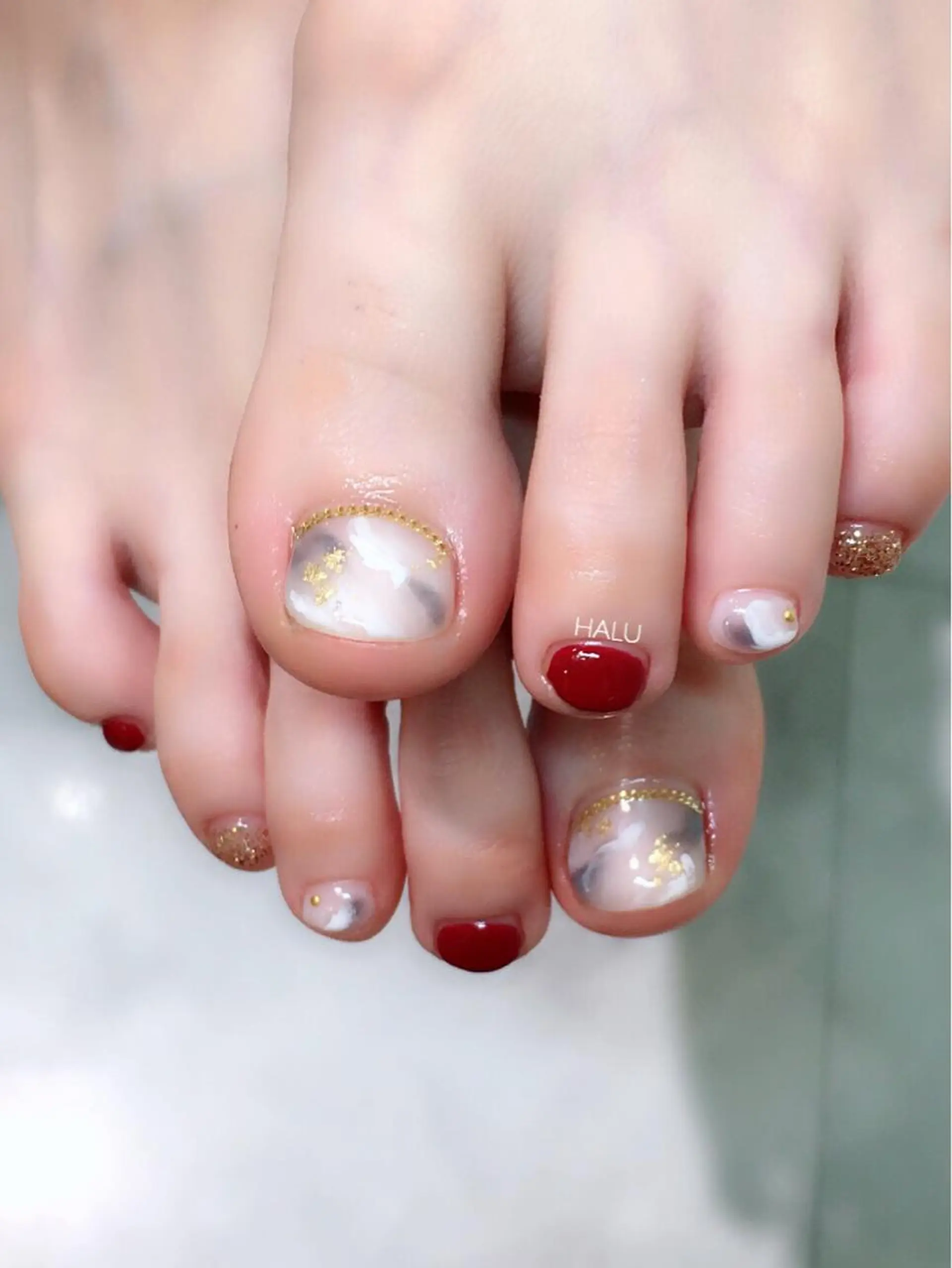 ネイル ボルドー フットネイル ゴールド 大理石ネイル(マーブル) HALU ハルのネイルデザイン