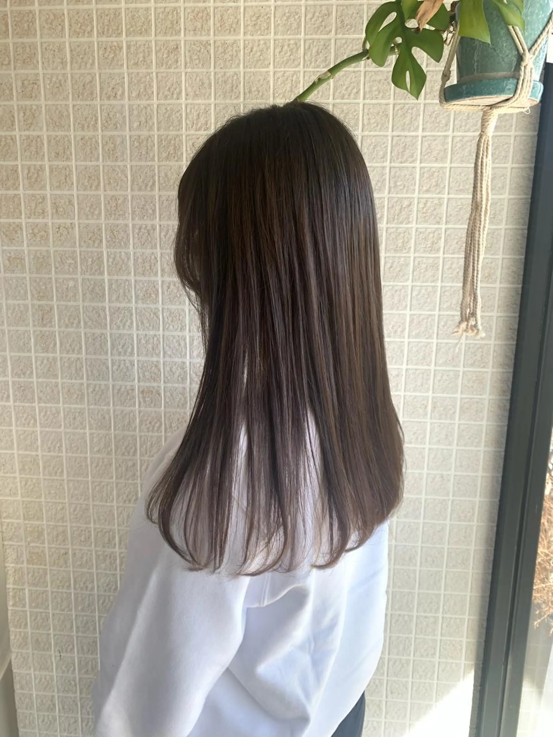 ロング カット FERIA 池田 比嘉あゆ美のヘアスタイル