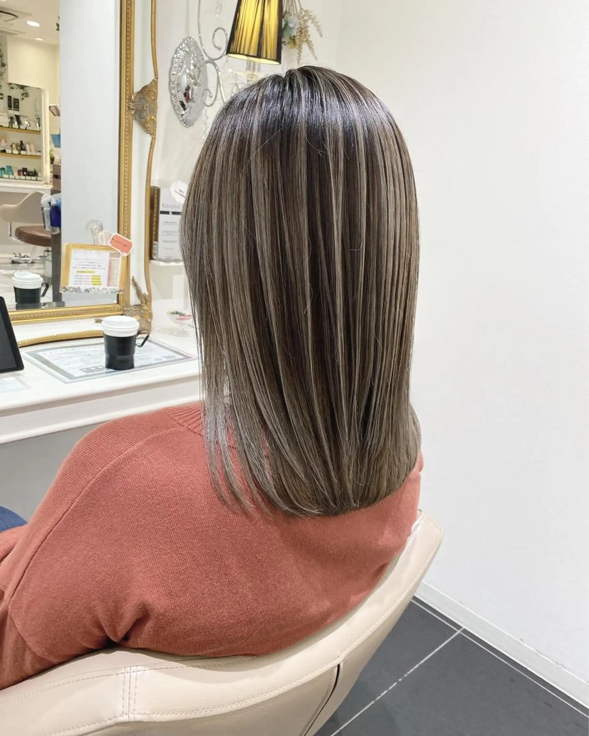 セミロング カラー バレイヤージュ 髪質改善 レイヤーカット カット ヘアカラー トリートメント 山崎俊輔/髪質改善 /バレイヤージュのヘアスタイル