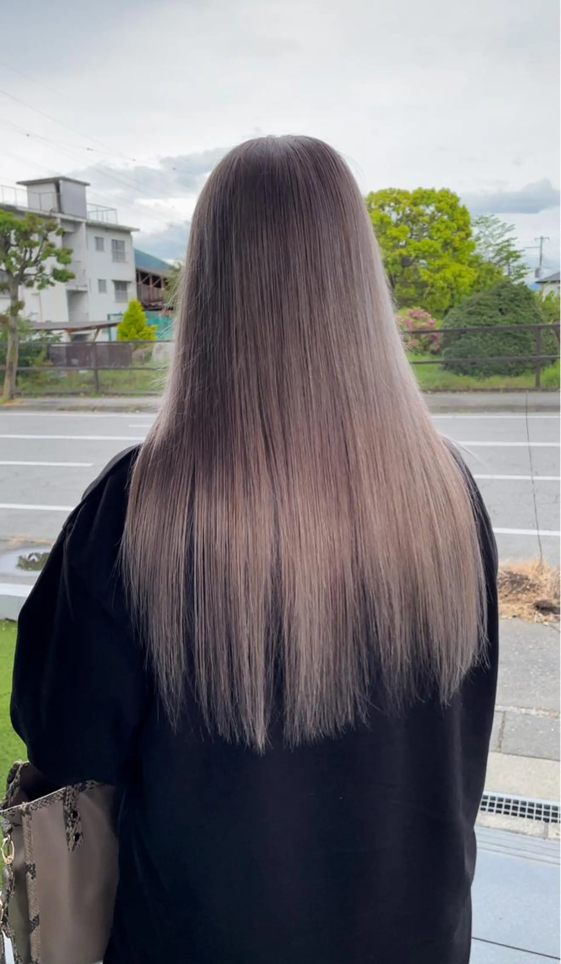 カラー ヘアカラー トリートメント REGOLITH （レゴリス）所属・山田隆成/韓国カット バレ、ハイライト得意のヘアスタイル