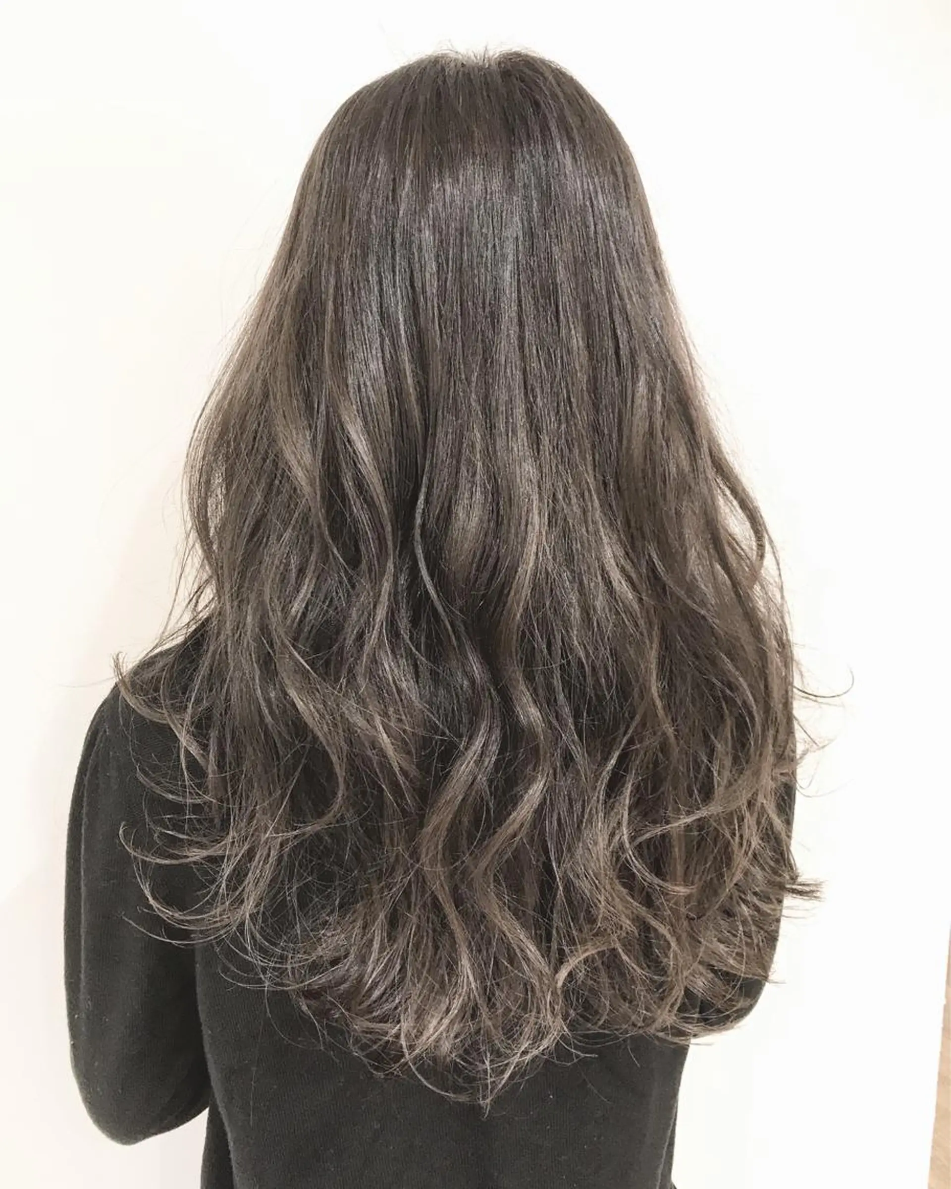 セミロング カラー ハイライトカラー イルミナカラー ハイライト カット ヘアカラー ハイライト/髪質改善 ✂️十河祐輝のヘアスタイル