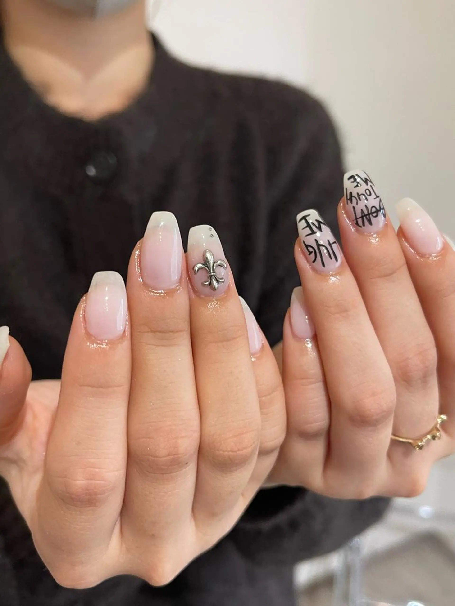 ネイル 8113 海外/y2k/韓国のネイルデザイン