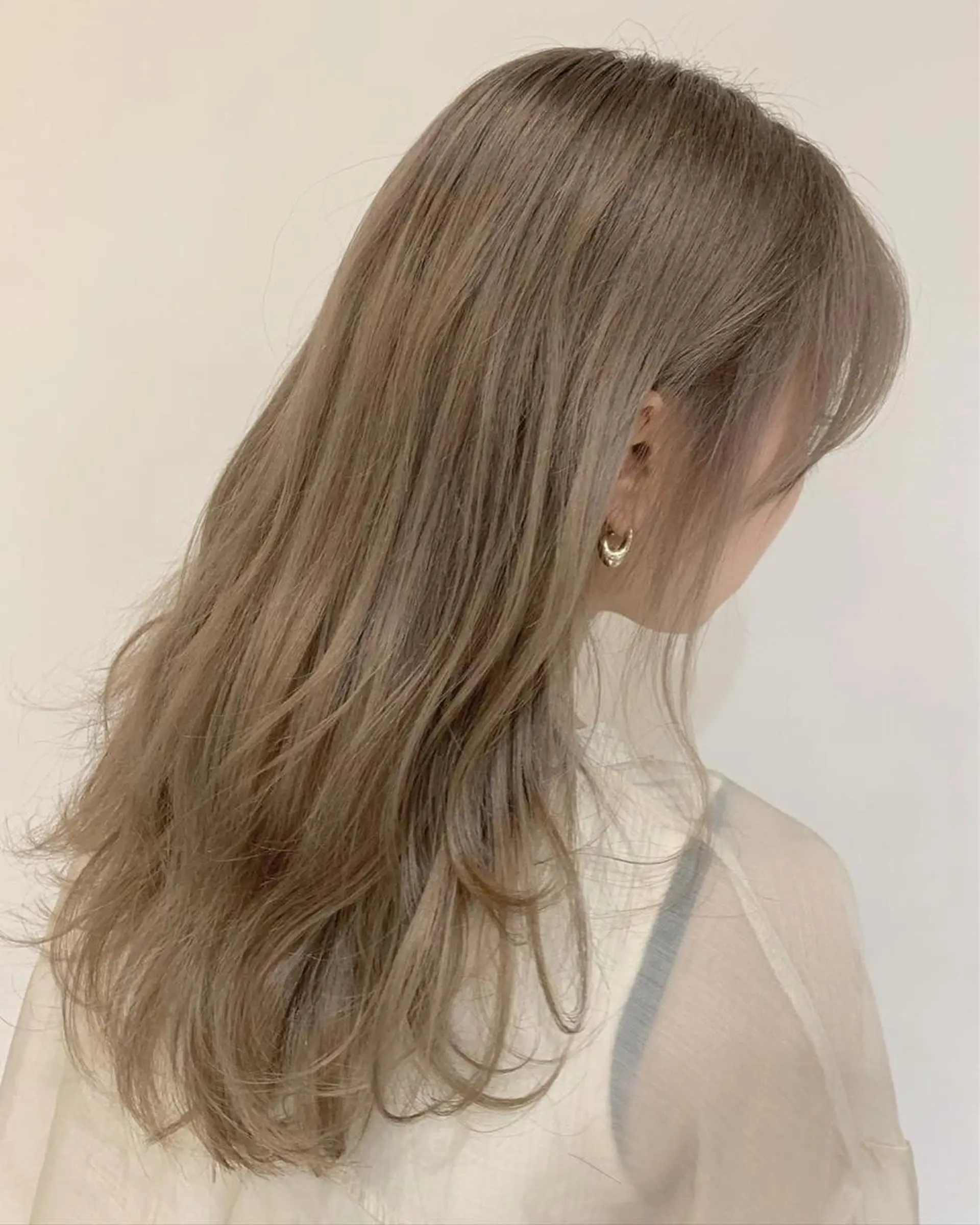 ロング カラー ヘアアレンジ 黒髪 ブリーチ ダブルカラー 【公式】amble luxe池袋東口🩷のヘアスタイル