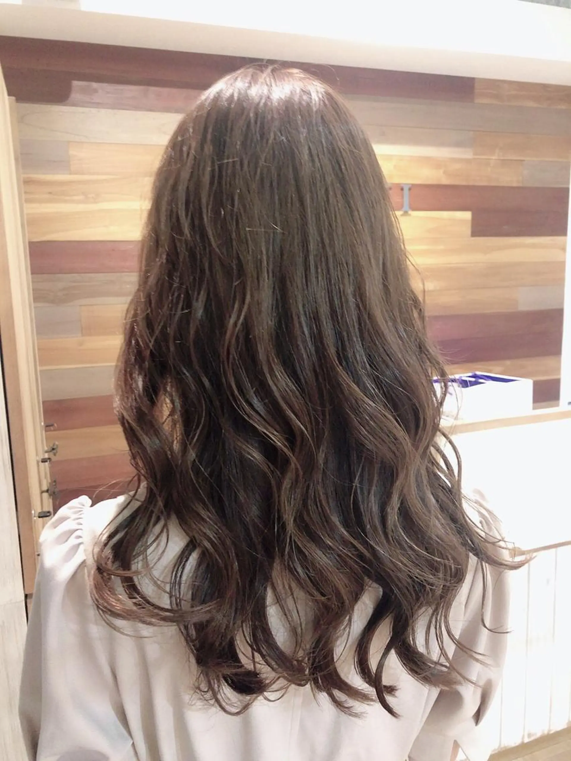 ロング カラー Ate by little所属・青木 梢のヘアスタイル