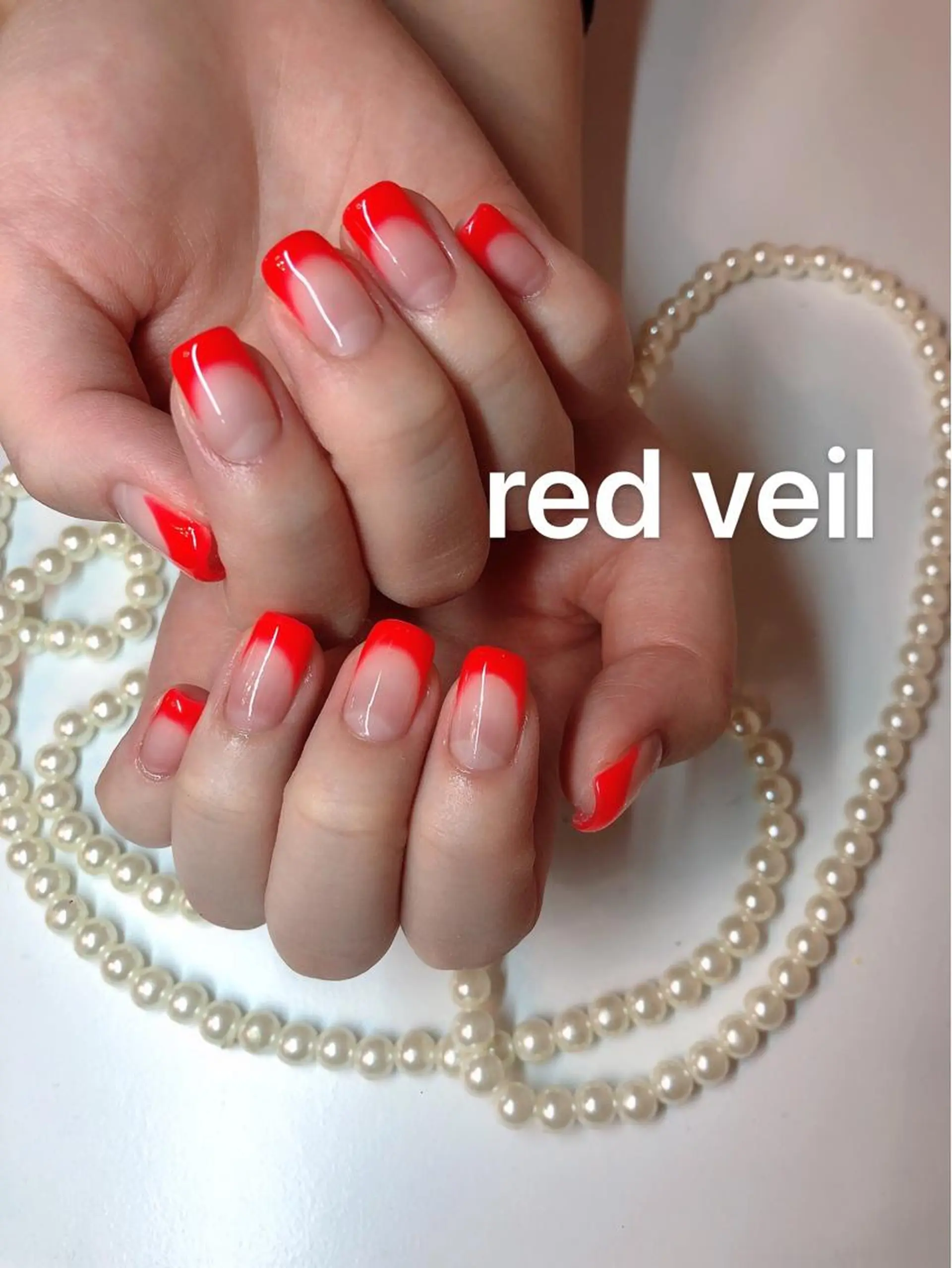 ミディアム ネイル ハンドネイル 長さ出し専門 nynaのネイルデザイン