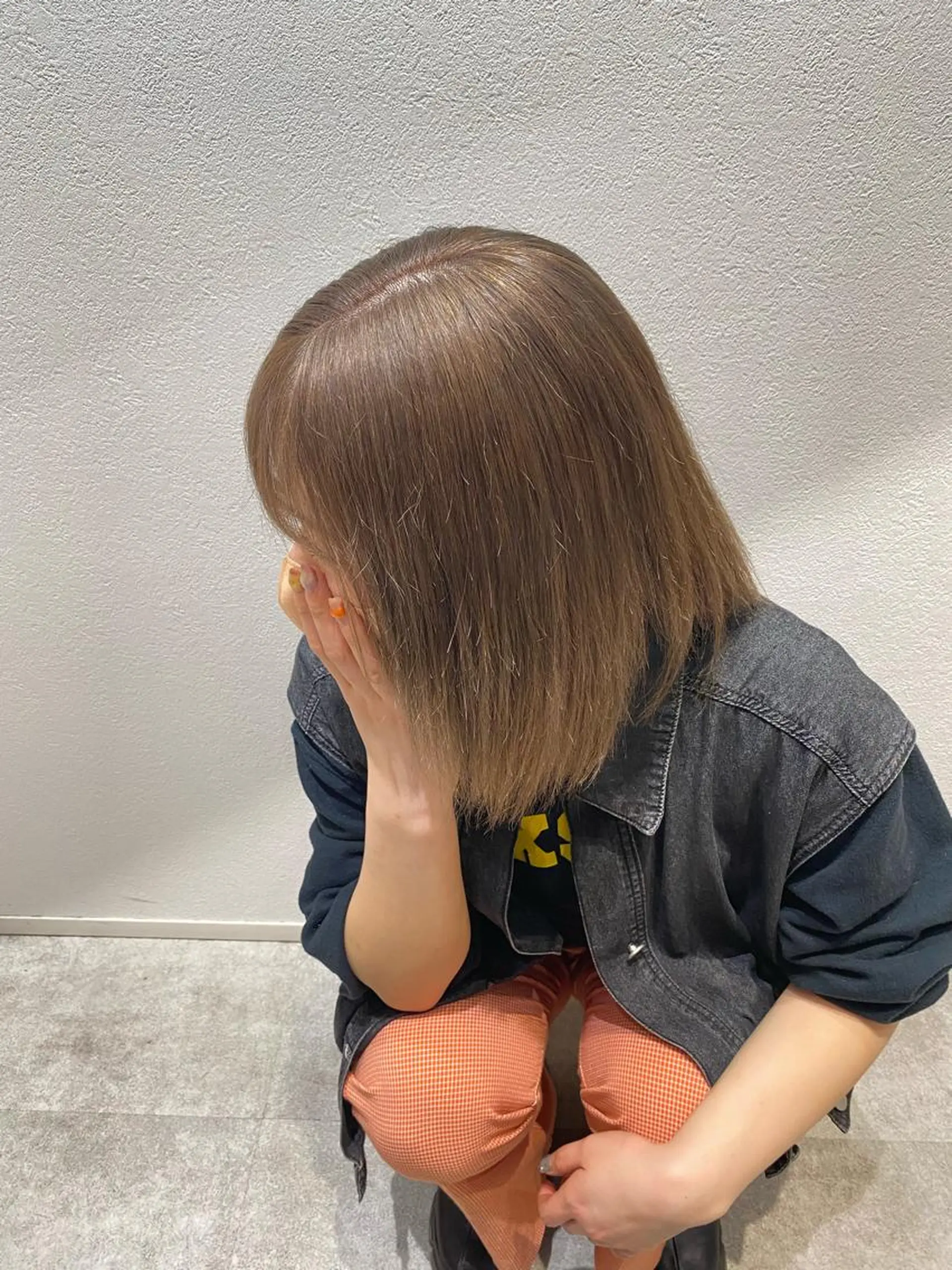 ミディアム カラー 藤野 凪沙のヘアスタイル