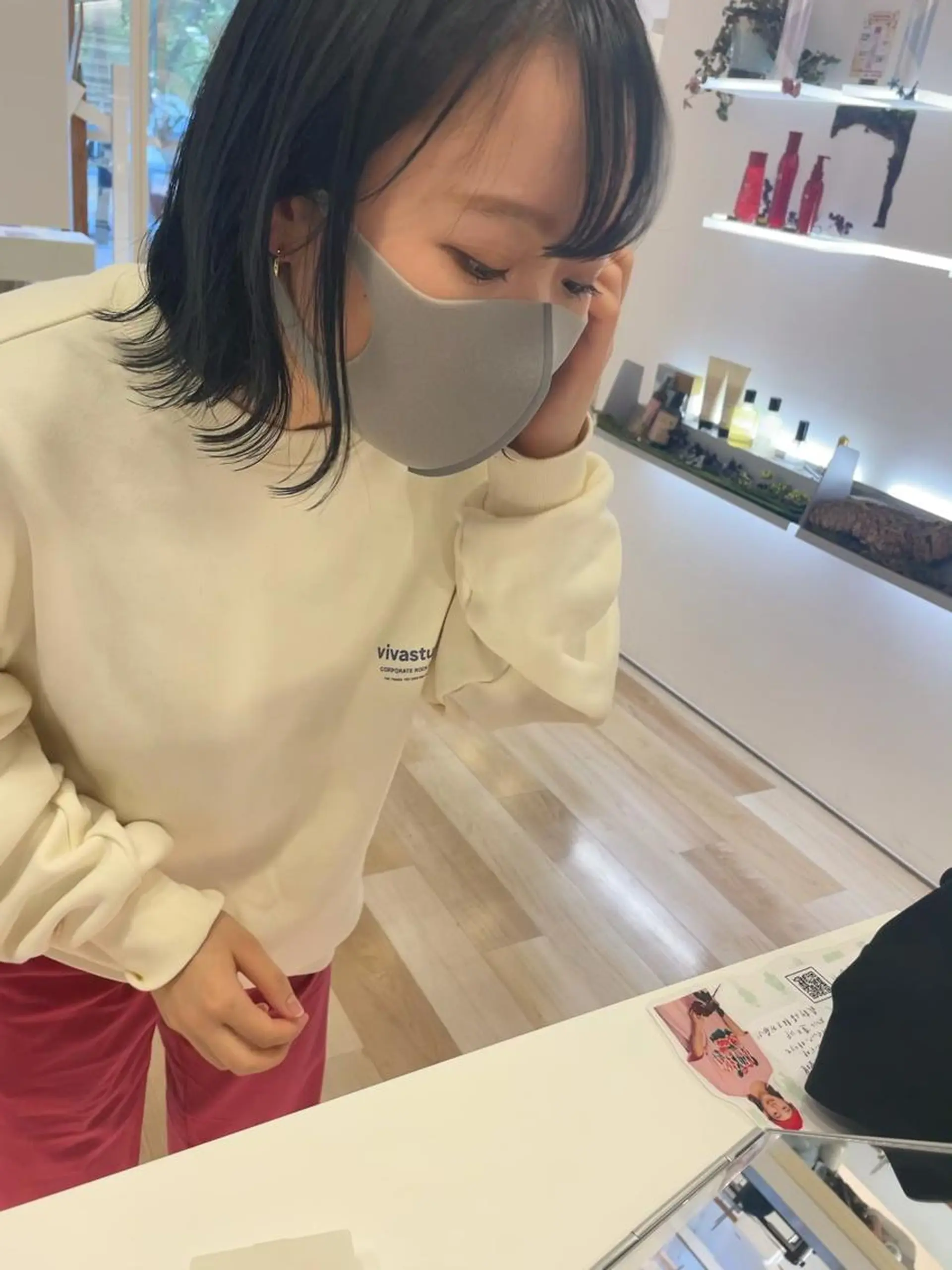 ミディアム カラー ブリーチ/レイヤー 🌻Mutsumiのヘアスタイル