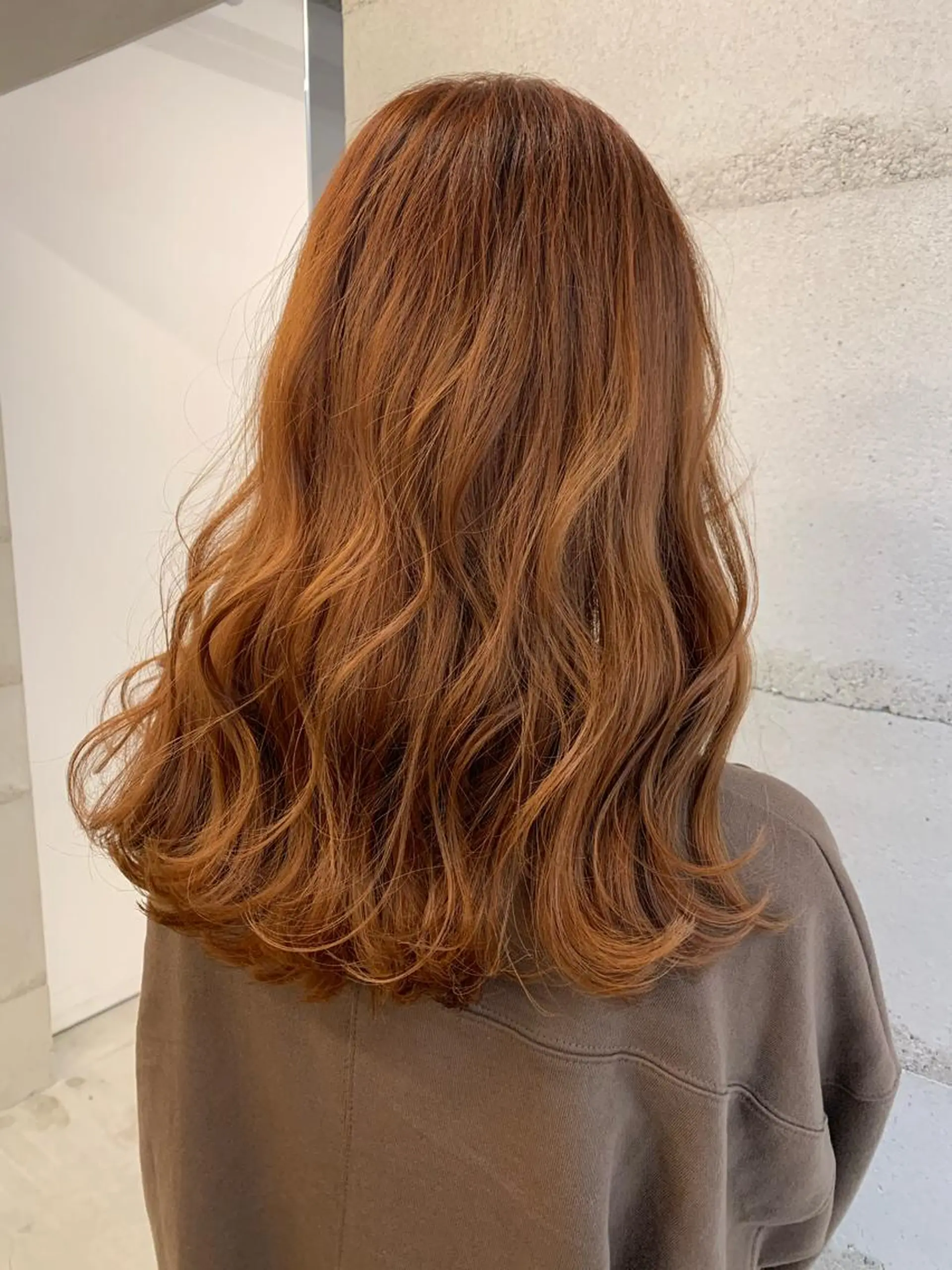 ロング カラー 透明感/オリーブ/ グレージュ/YUKAのヘアスタイル