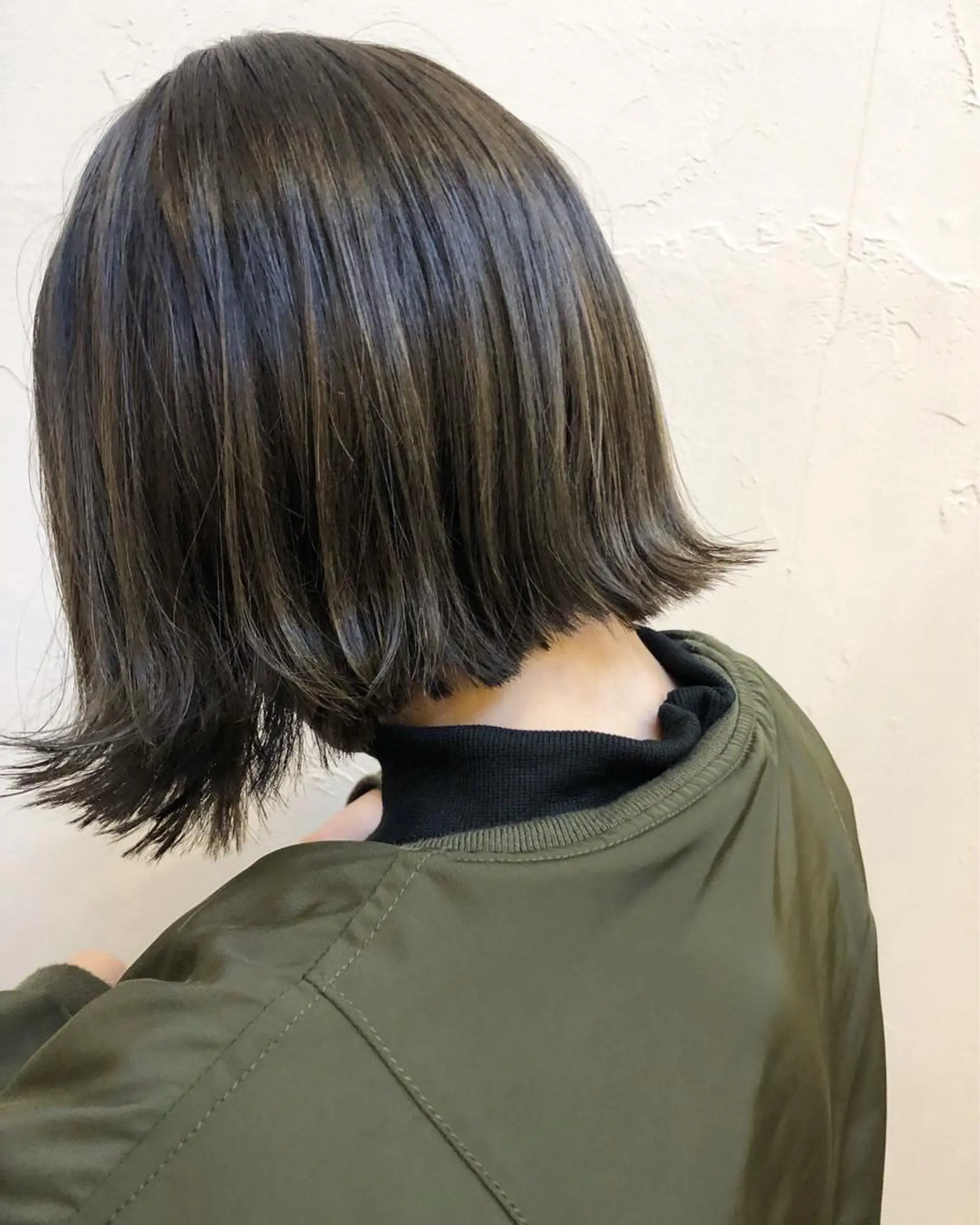 ミディアム カラー アッシュ ブリーチ ブルーカラー ブリーチなしカラー luve heart's And Be  minamisemba所属・脇坂 佳世の眉毛・アイブロウイメージ