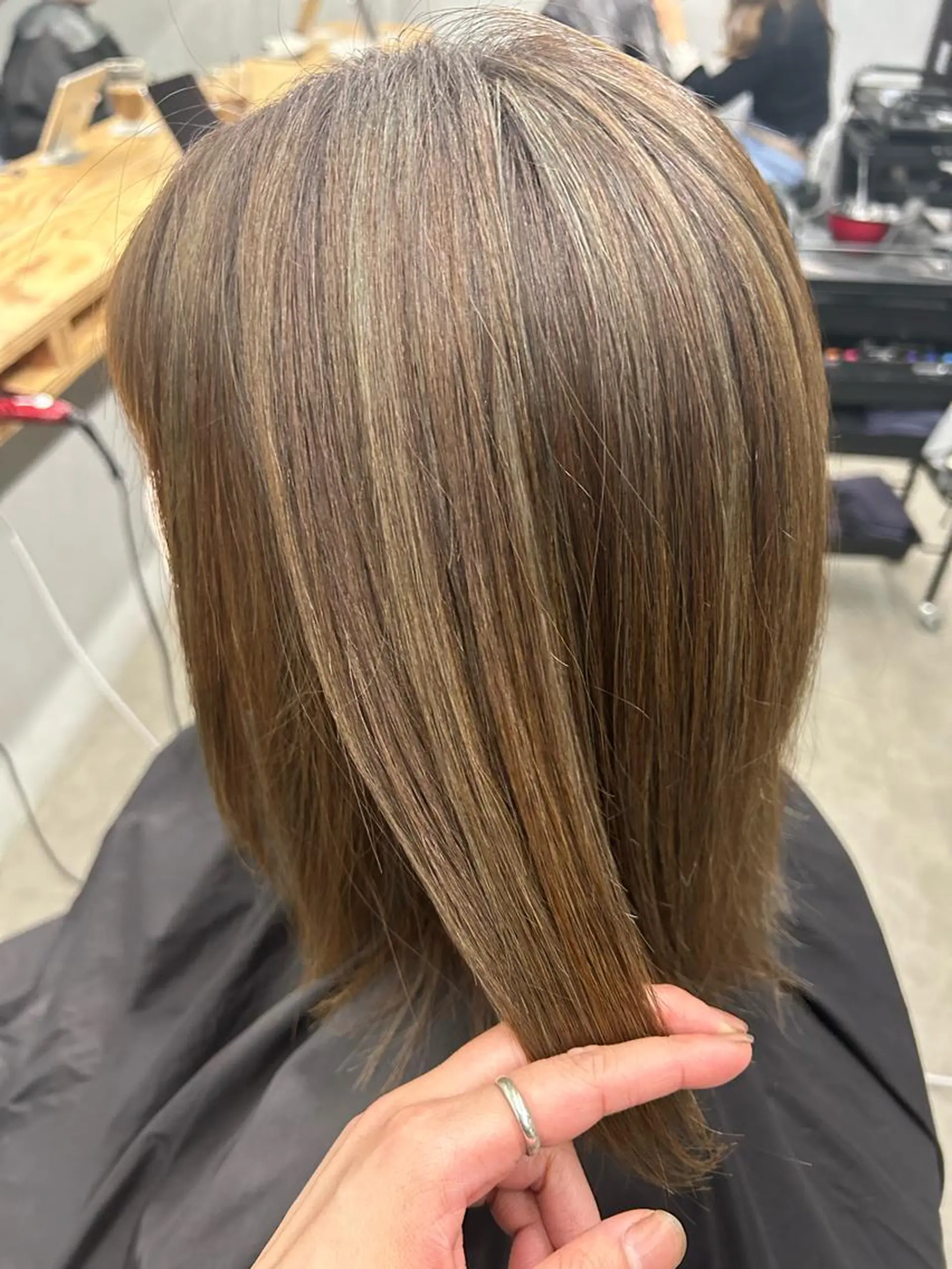 ミディアム N/デザインカラー 🌿ナギのヘアスタイル