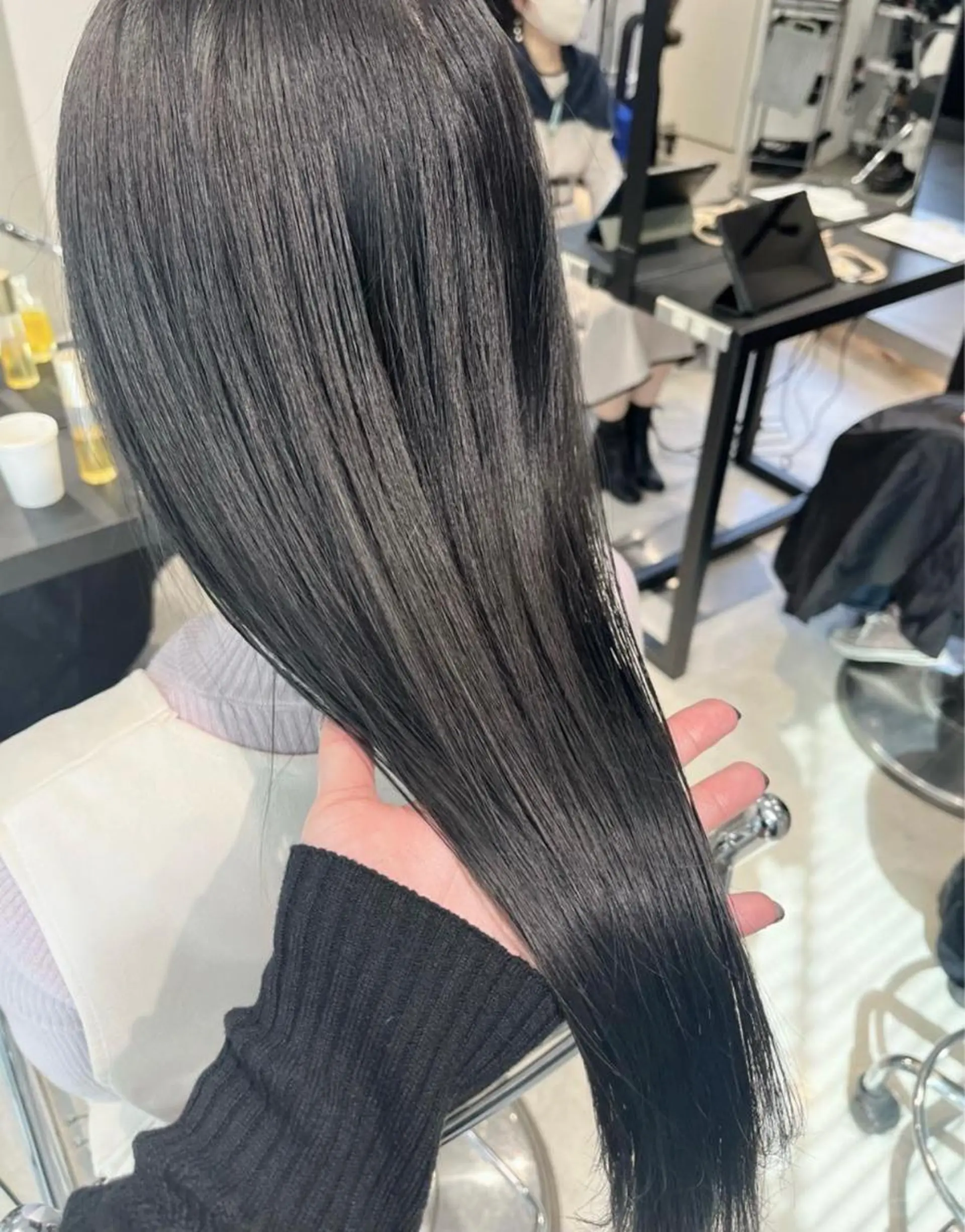 ロング カラー パーマ ヘアアレンジ カット ヘアカラー トリートメント ヘッドスパ ヘアセット 透明感/オリーブ/ グレージュ/YUKAのヘアスタイル