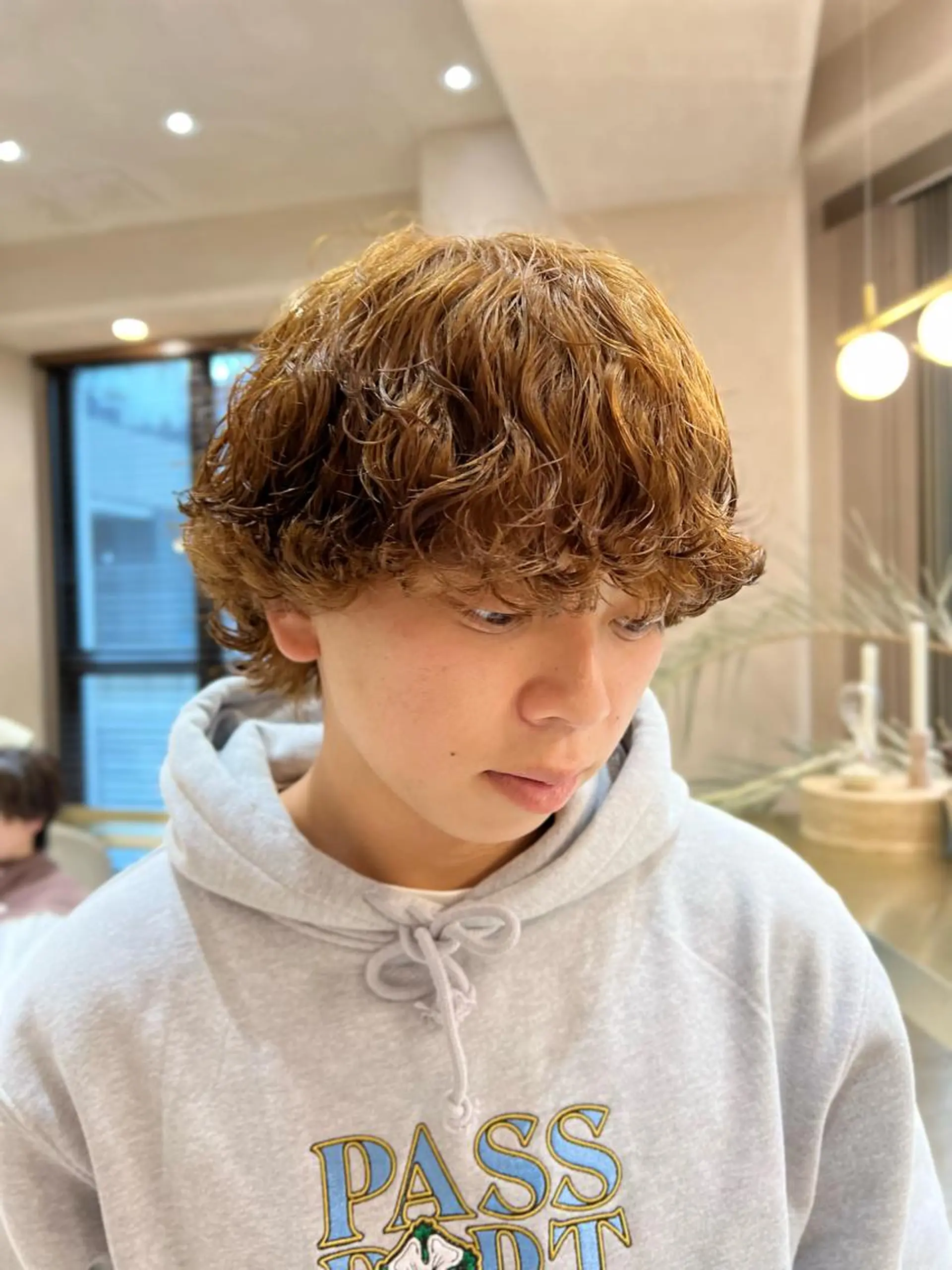 ミディアム パーマ メンズ カット パーマ トリートメント fifth JINGUMAE所属・波巻きスパイラルパー マ/シャドウパーマ駿のヘアスタイル