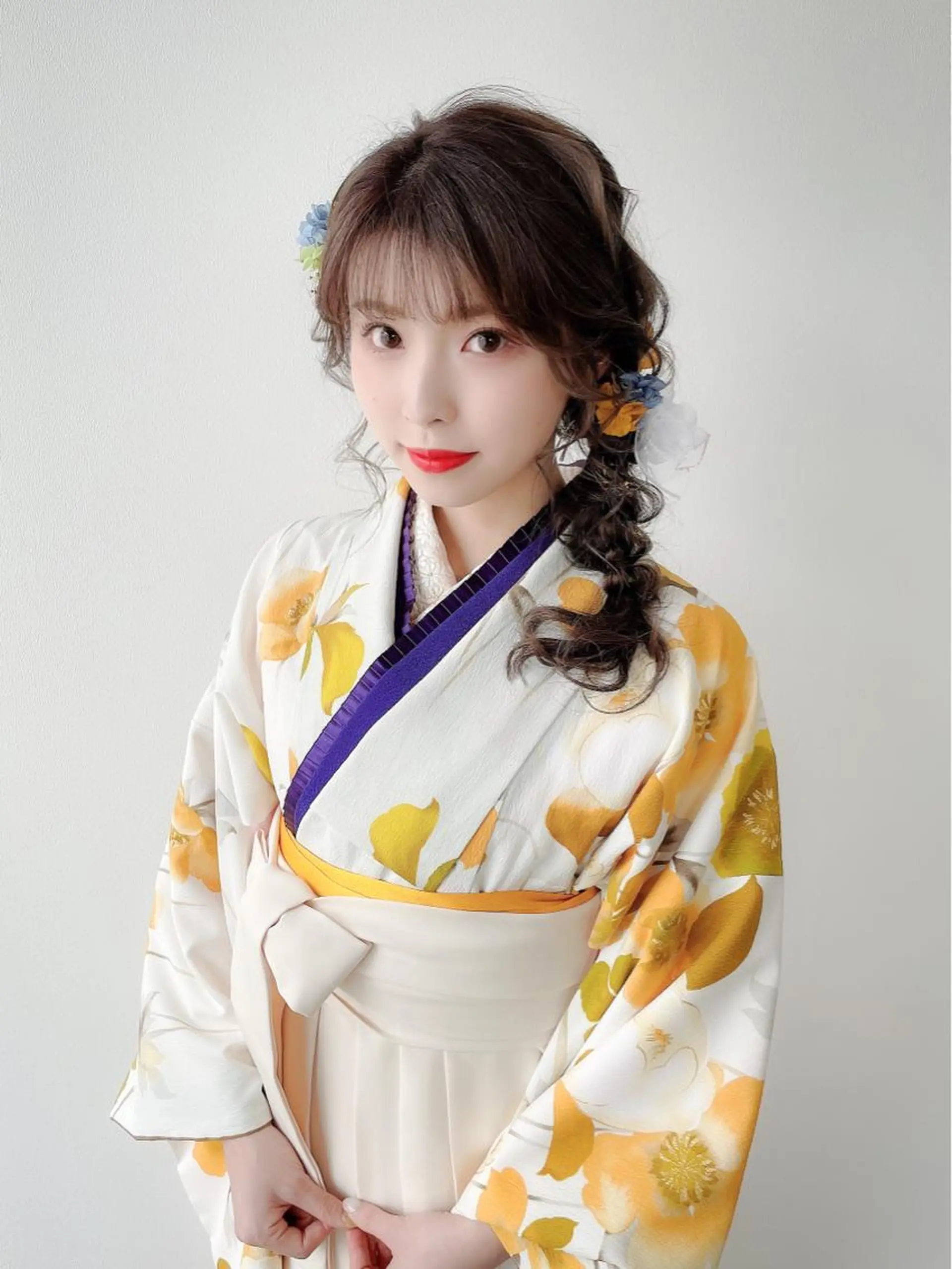 ロング カラー ヘアアレンジ 卒業式のヘアスタイル autre所属・大久保 ひでなりのヘアスタイル