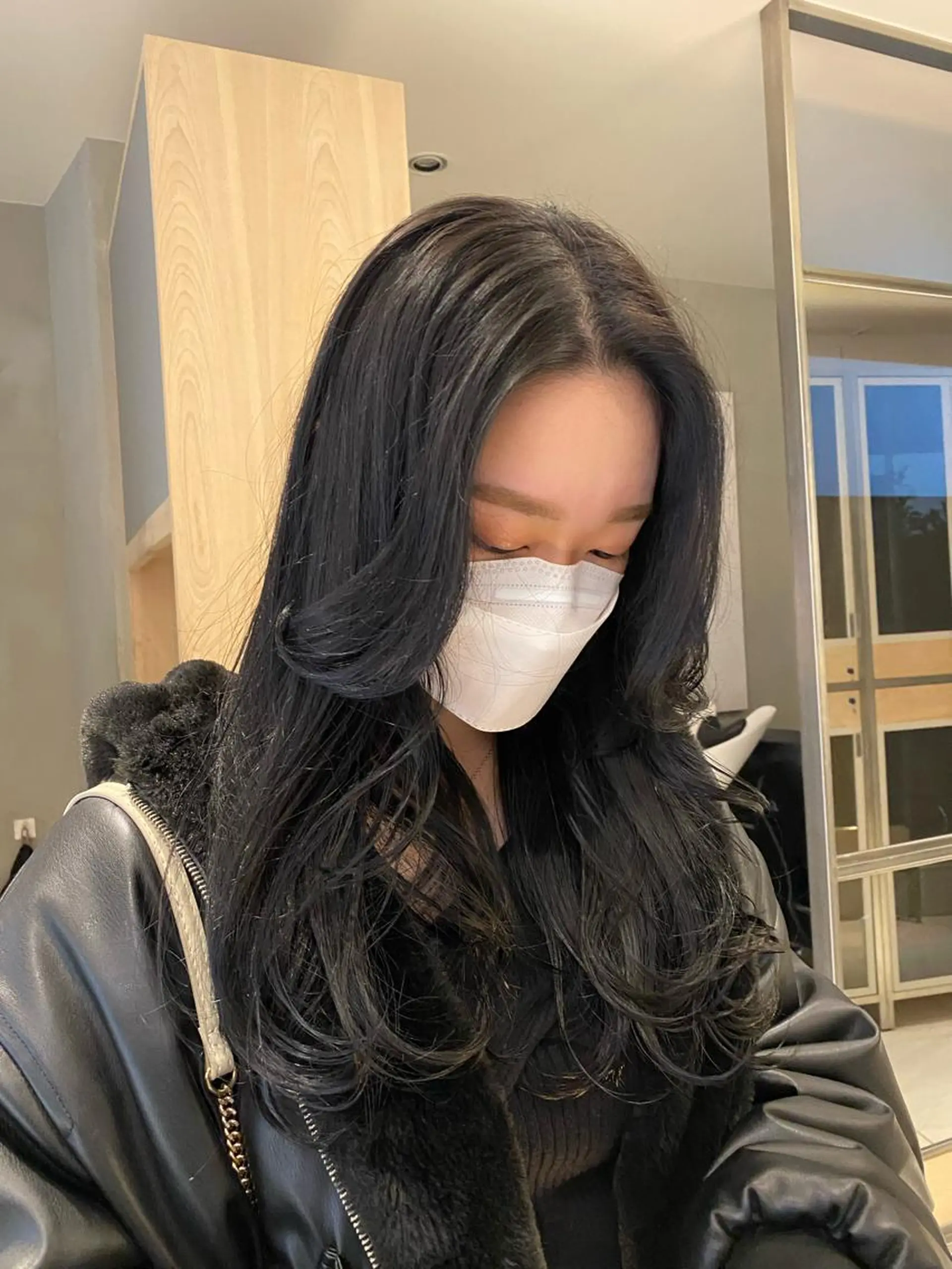 ロング カラー 艶髪/ダークトーン 🩶丸山日向のヘアスタイル