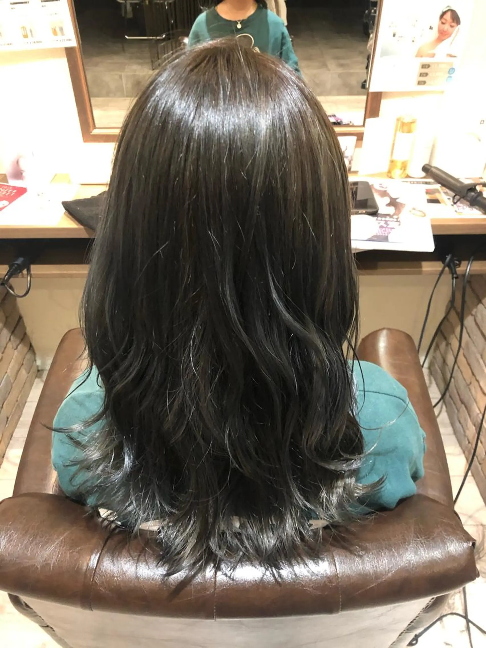 カラー 白髪ぼかしモデル募集 今村理央奈のヘアスタイル