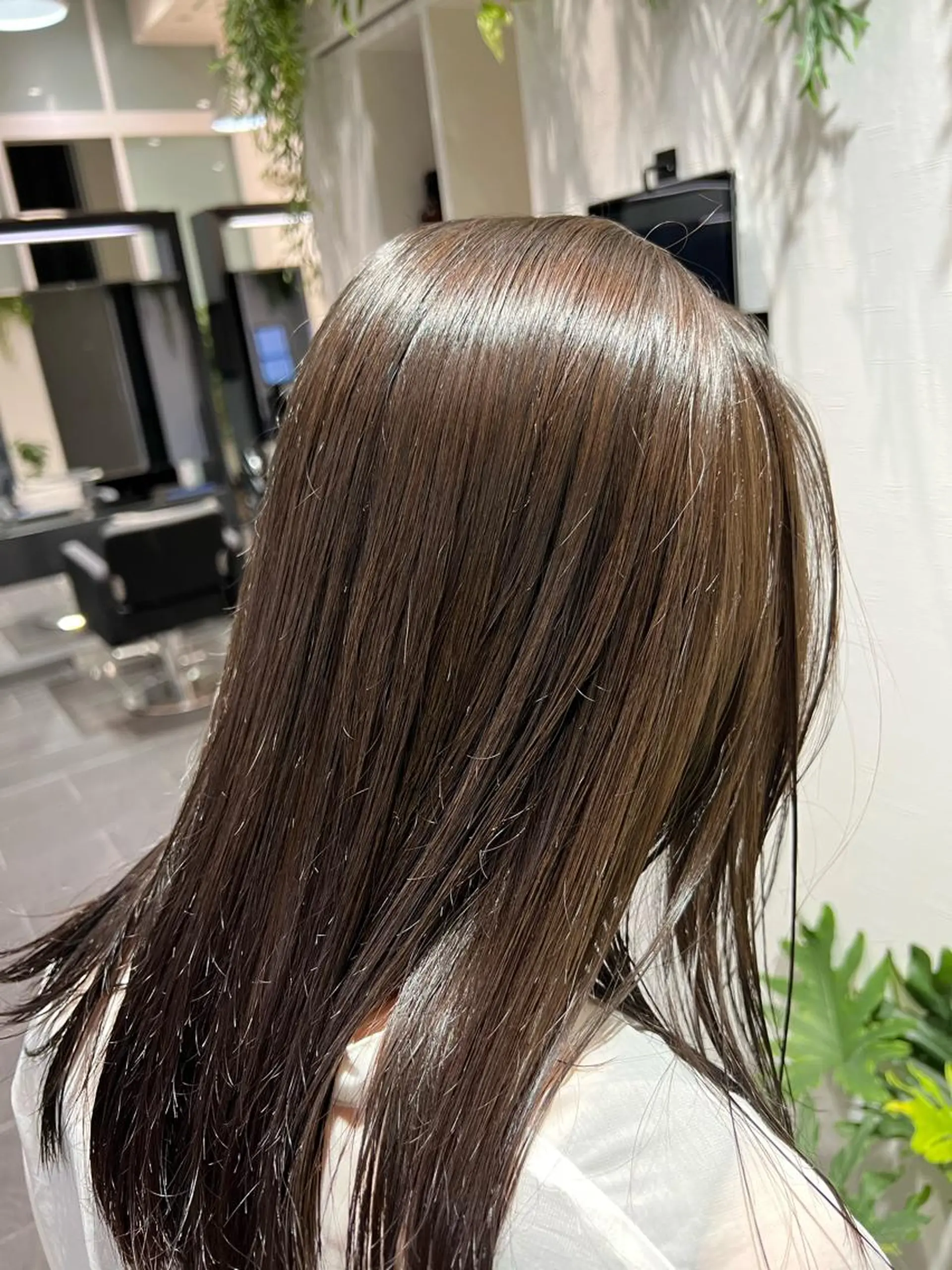 ロング カラー アッシュ ベージュカラー グレージュ インナーカラー 髪質改善 salowin神戸三宮suite所属・工藤 貫多のヘアスタイル