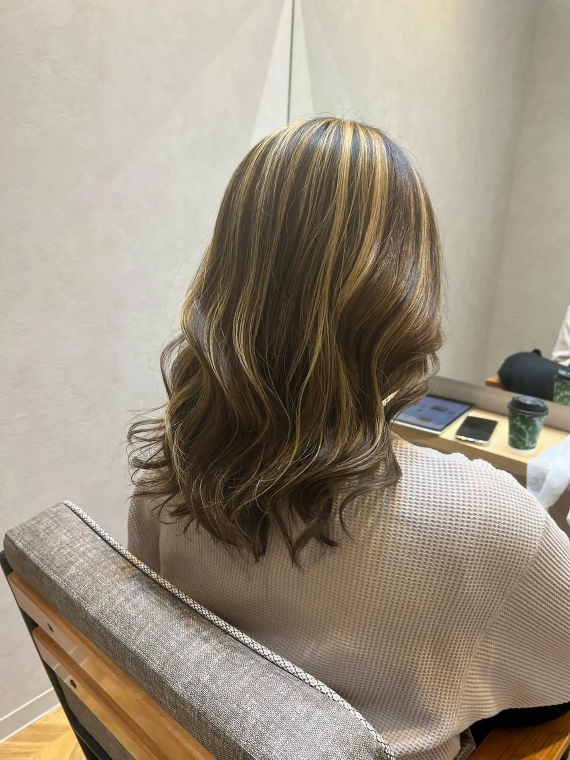 セミロング "今"だけでない美髪 KOTOMIのヘアスタイル