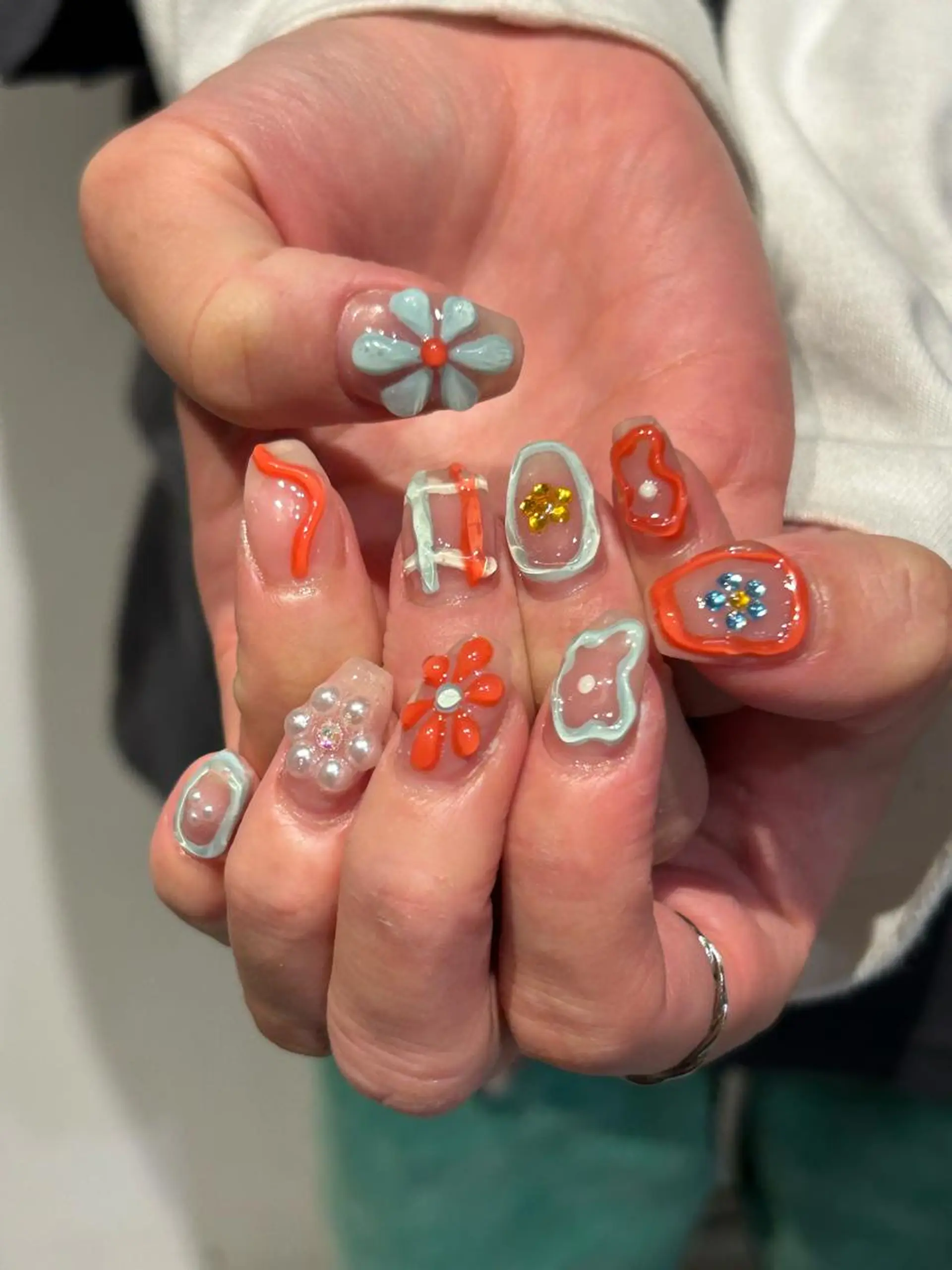 ネイル ぷっくりネイル ハンドネイル ハンドケア uruma🩰/ Avenueのネイルデザイン