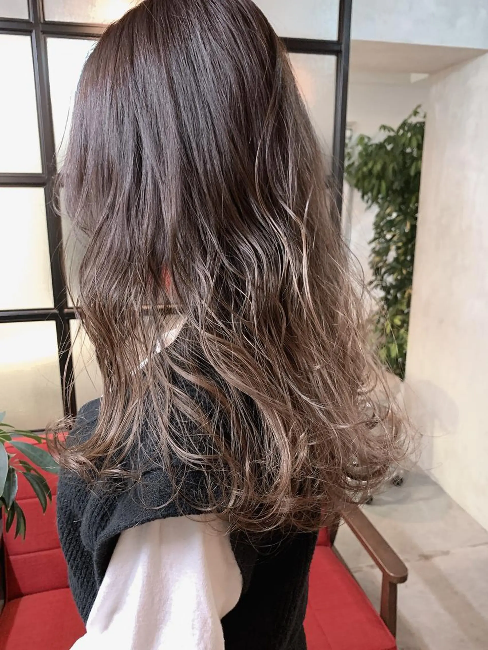 ロング カラー SAKURA 原宿所属・なかの たくみのヘアスタイル