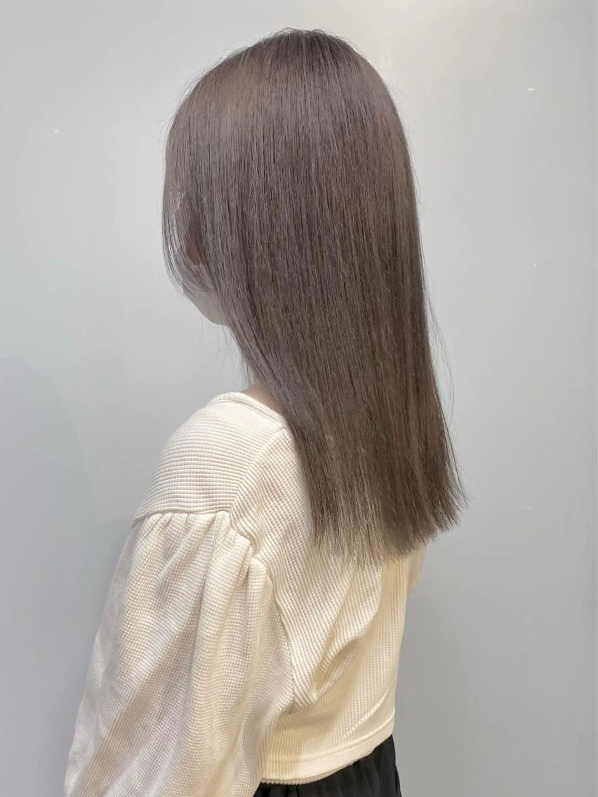 セミロング カラー ベージュカラー ブリーチ ブロンド ブロンドベージュ グレージュ Piaコータロー ハイトーン&‪ボブのヘアスタイル