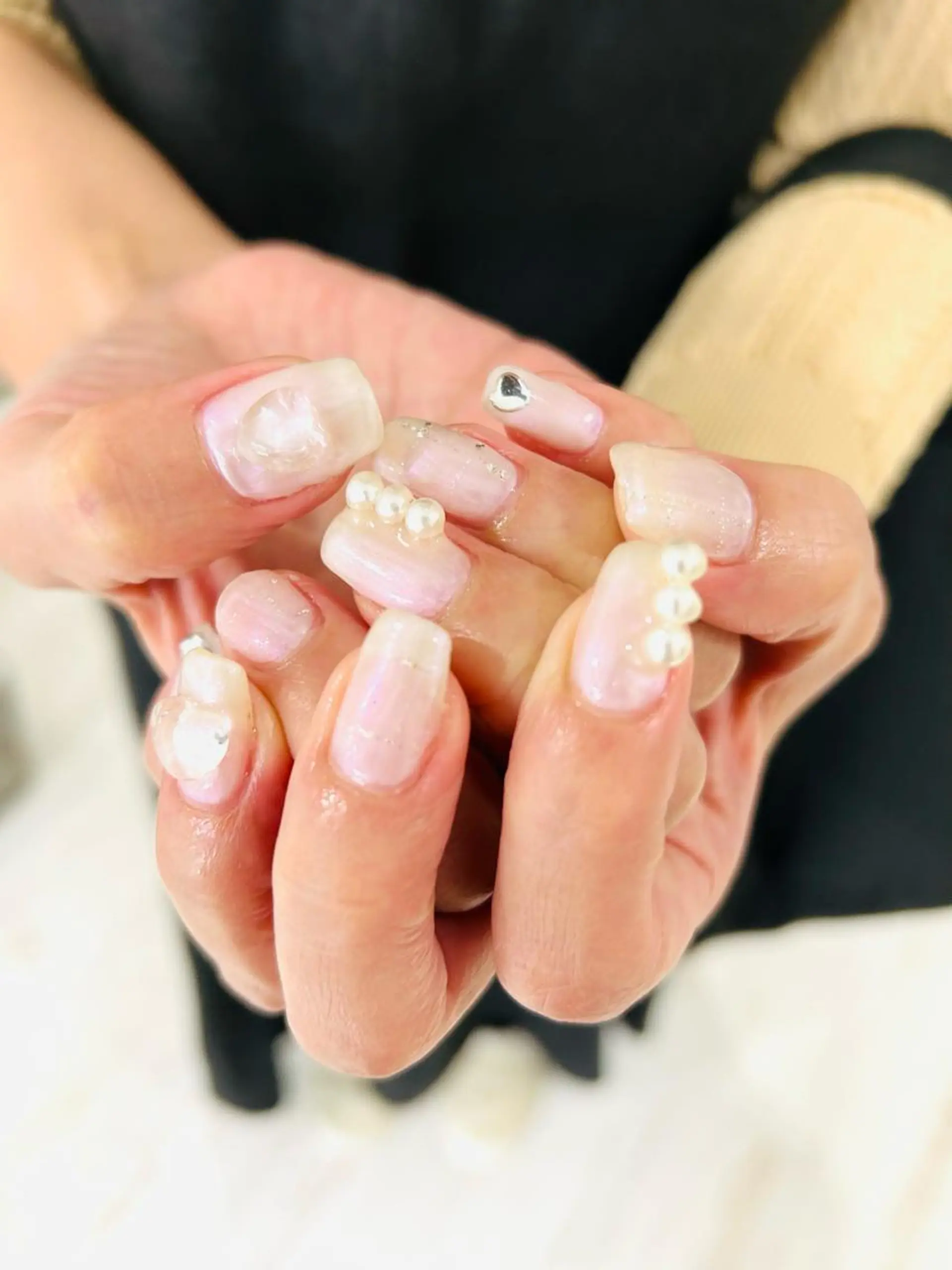 ネイル フラッシュネイル フットネイル フレンチネイル ラメ(グリッター) ラメグラデーション Ｈ3（エイチスリー）所属・H3 hitoのネイルデザイン