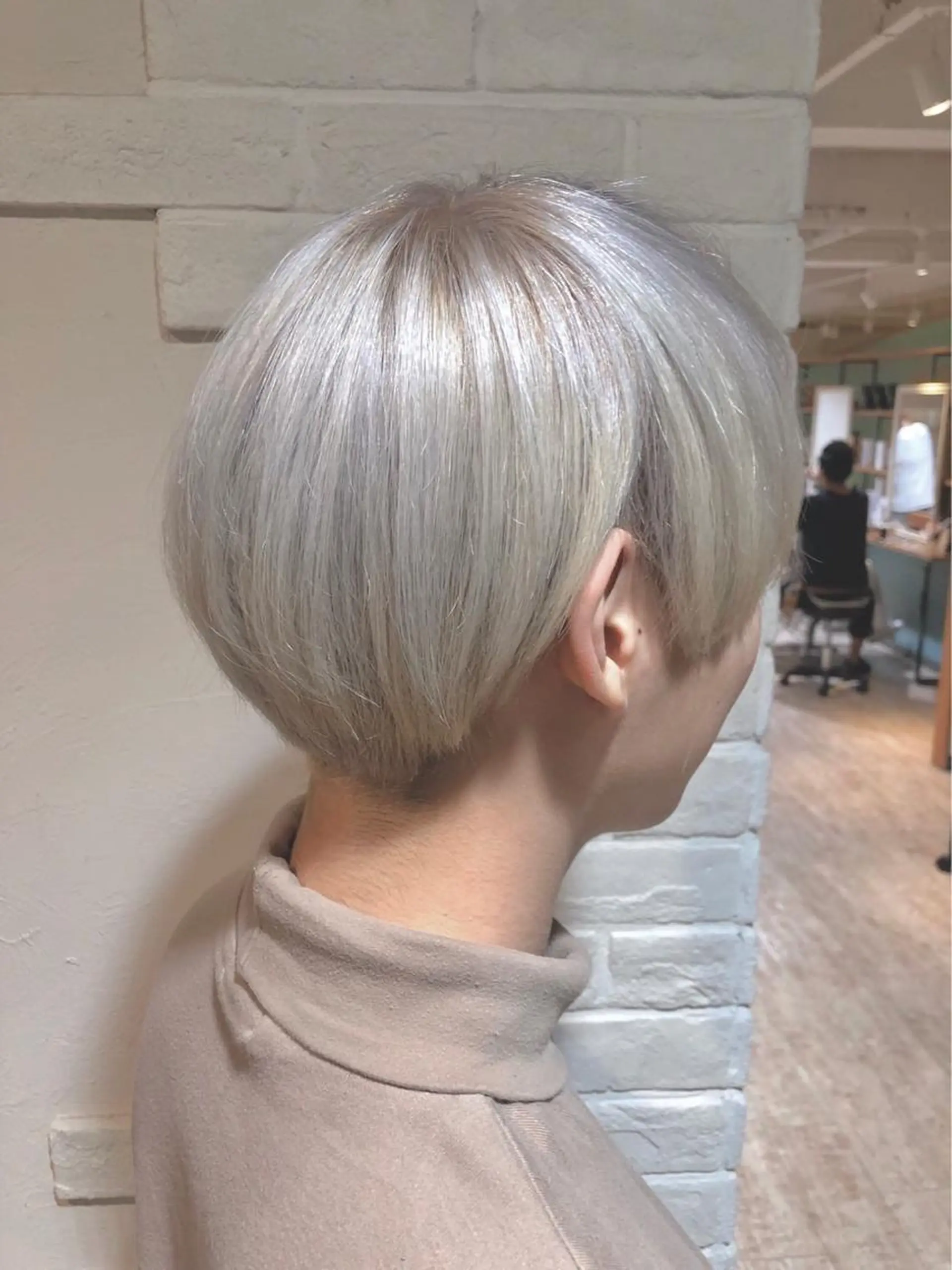 ショート カラー メンズ メンズブリーチ ブリーチ . NANAのヘアスタイル