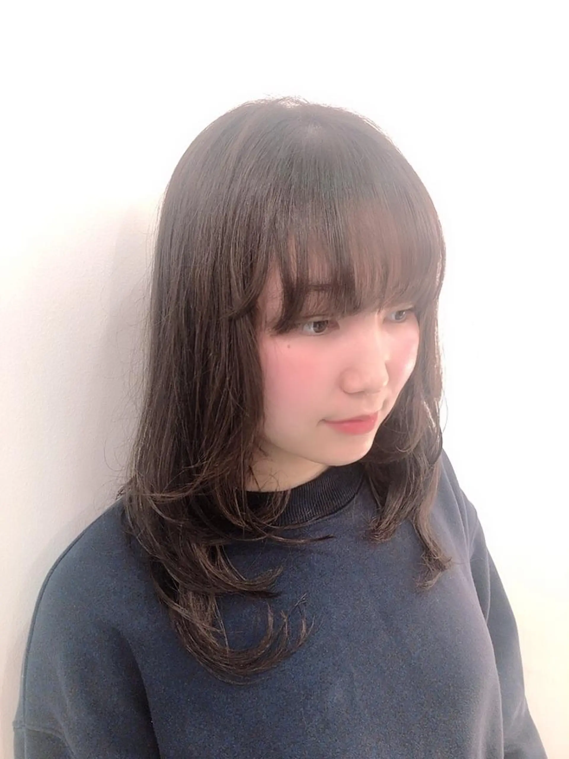 セミロング 顔まわりレイヤー 顔周りカット レイヤーカット カット トリートメント 💐宮坂 歩💐のヘアスタイル