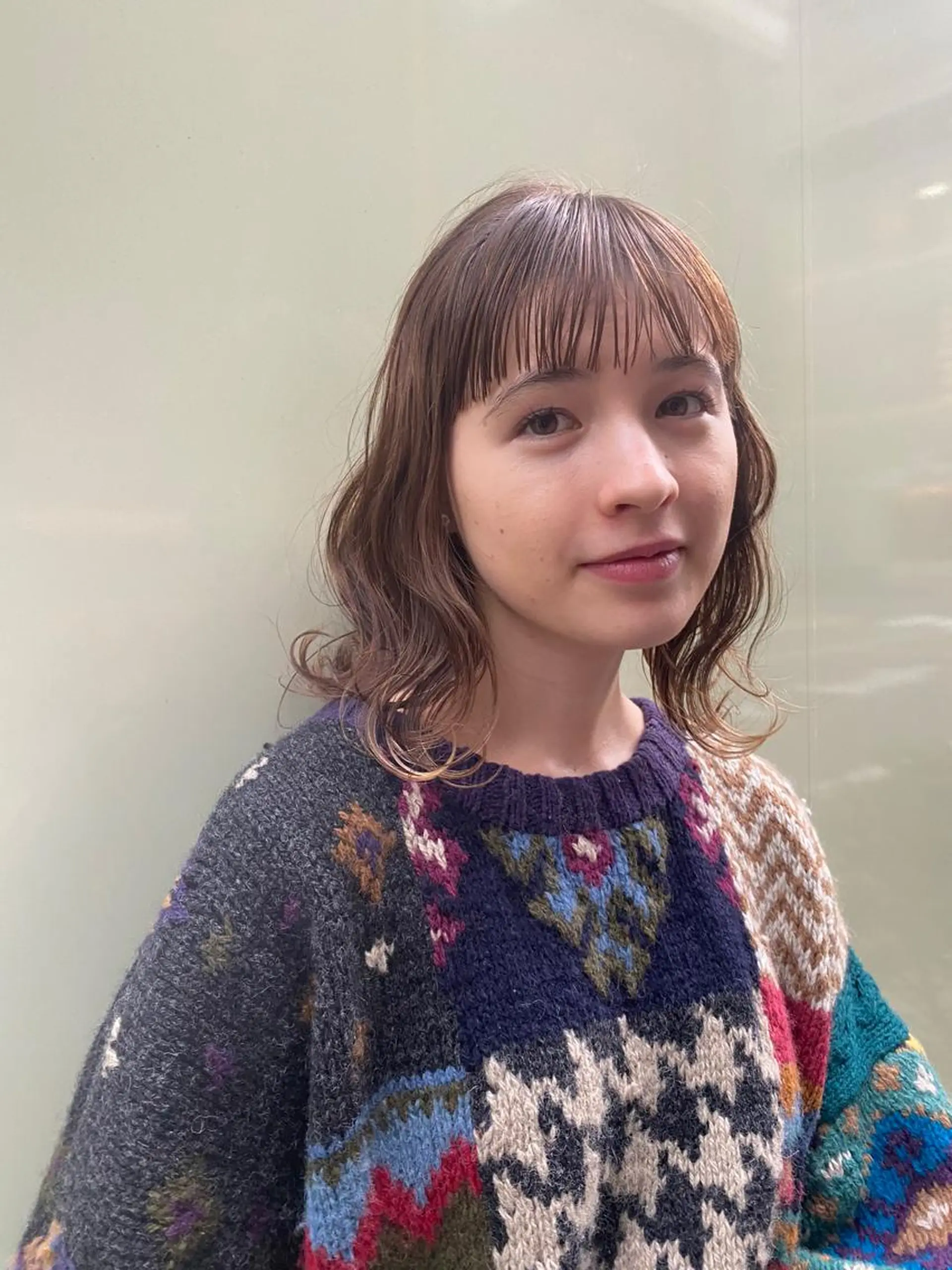 ミディアム カラー 透明感カラー ヘアカラー 艶髪レイヤー顔周り グレージュ添田晃基のヘアスタイル