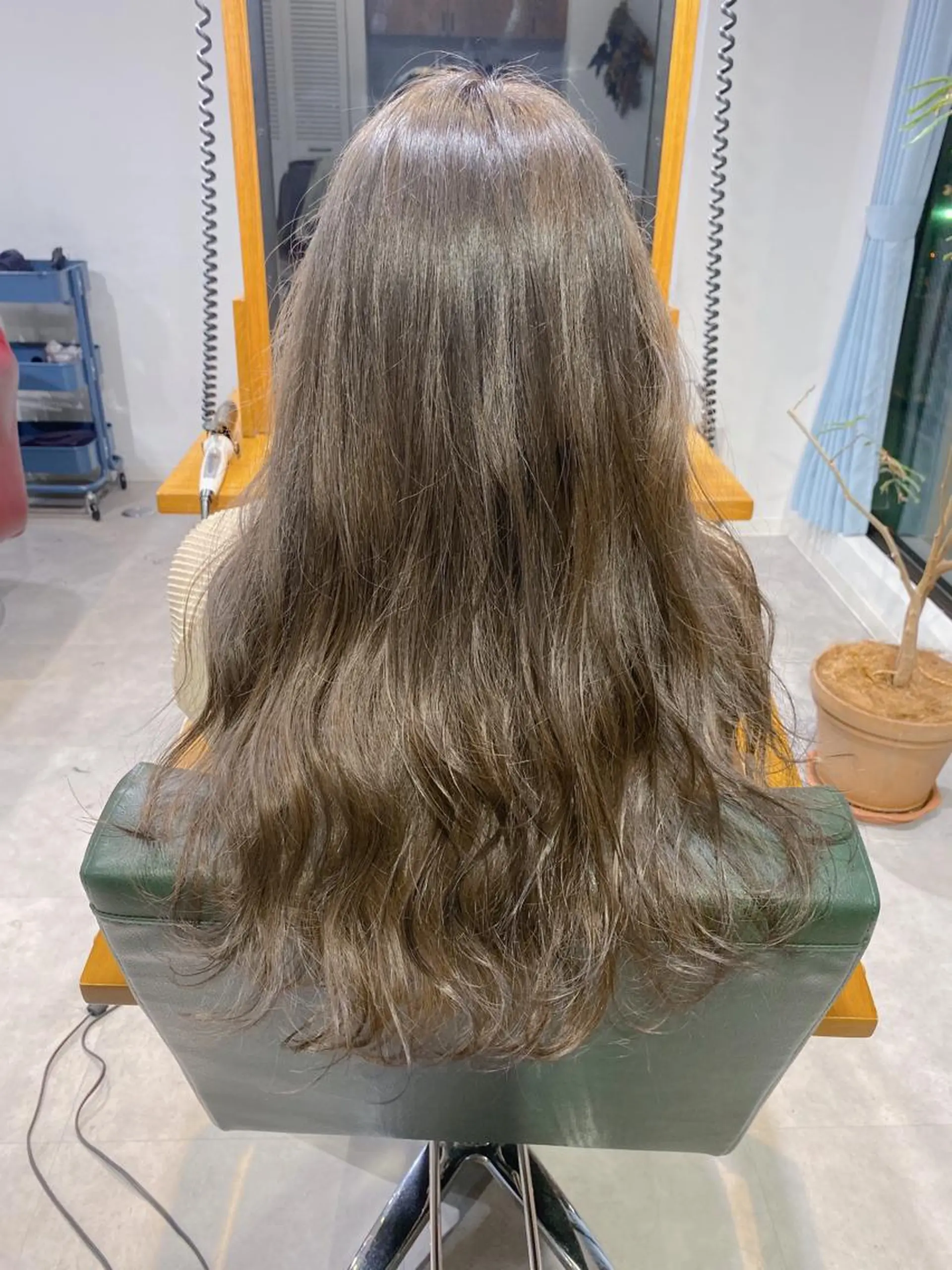 ロング AUBEHAIRpeony所属・山形酸性ストレート 古川✂︎のヘアスタイル